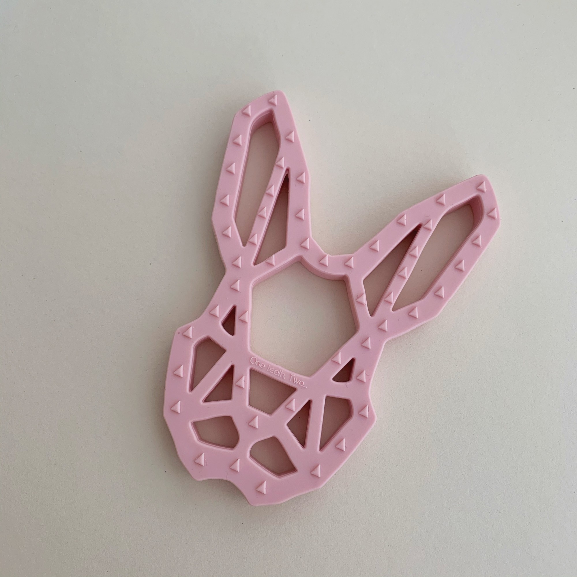 

Грызунок силиконовый One Rabbit One.Teeth.Two Розовый