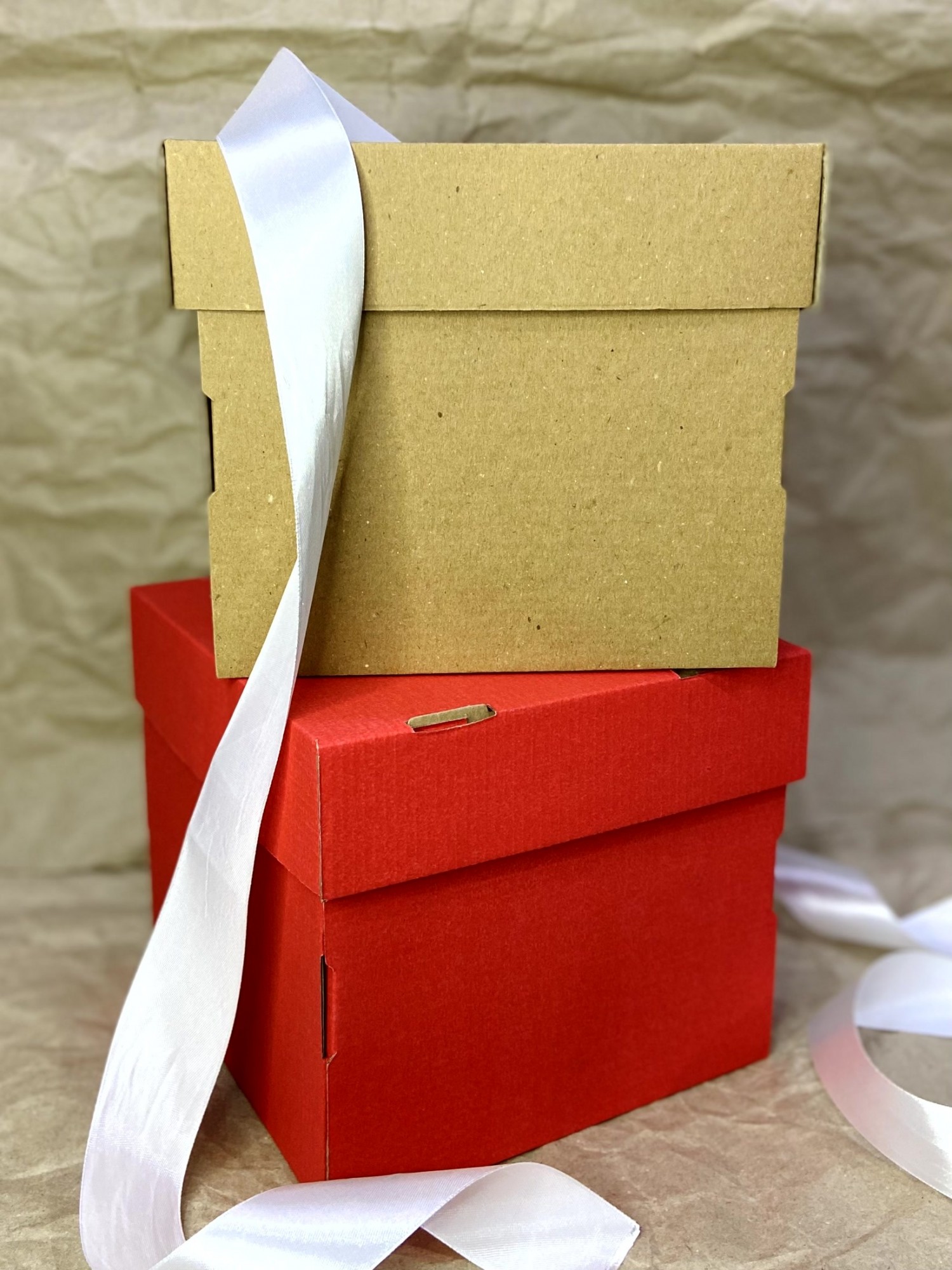 Как своими руками сделать картонную подарочную коробку?