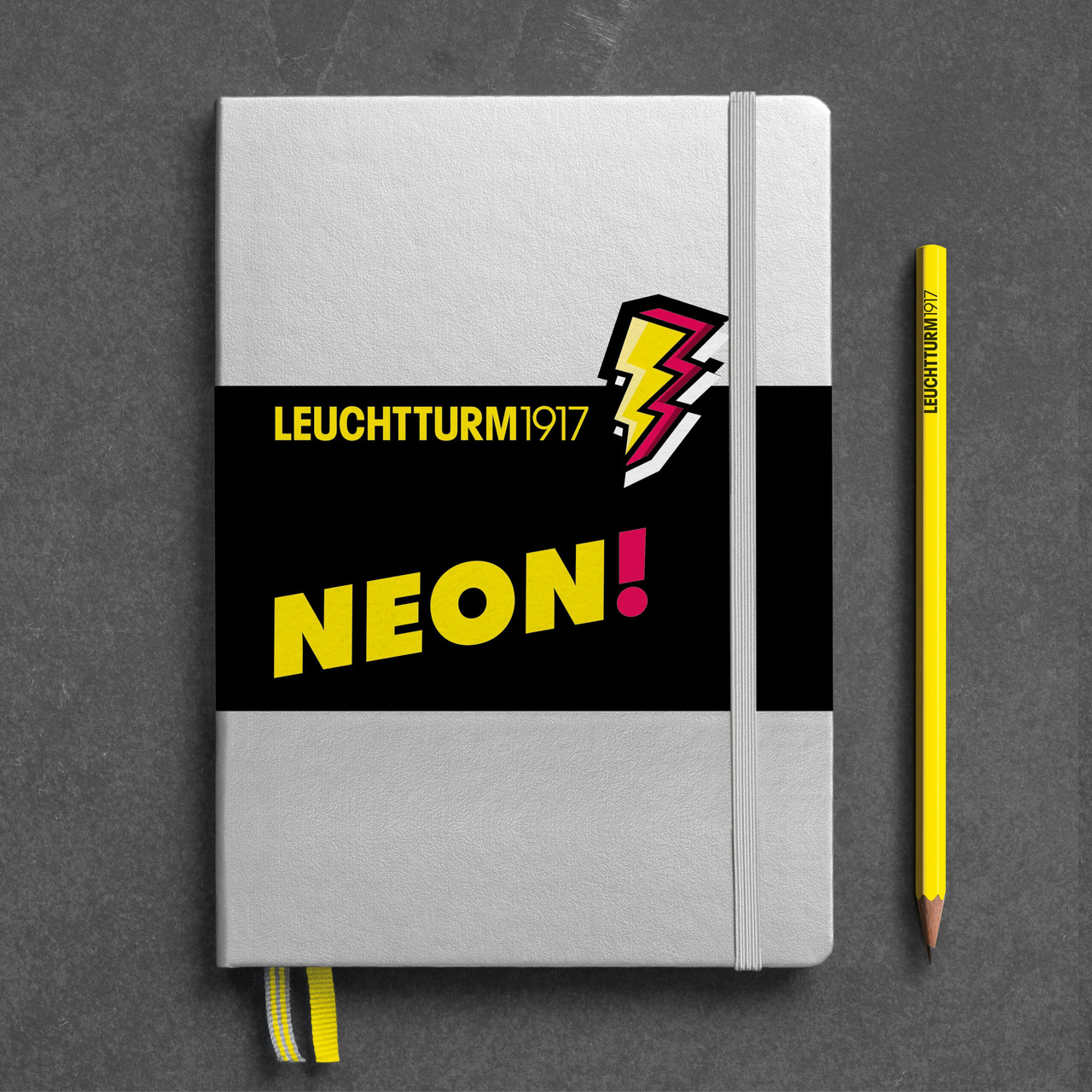 

Блокнот Leuchtturm1917 NEON Середній А5 (14,5х21 см) Срібний/Жовтий Крапка (361389)