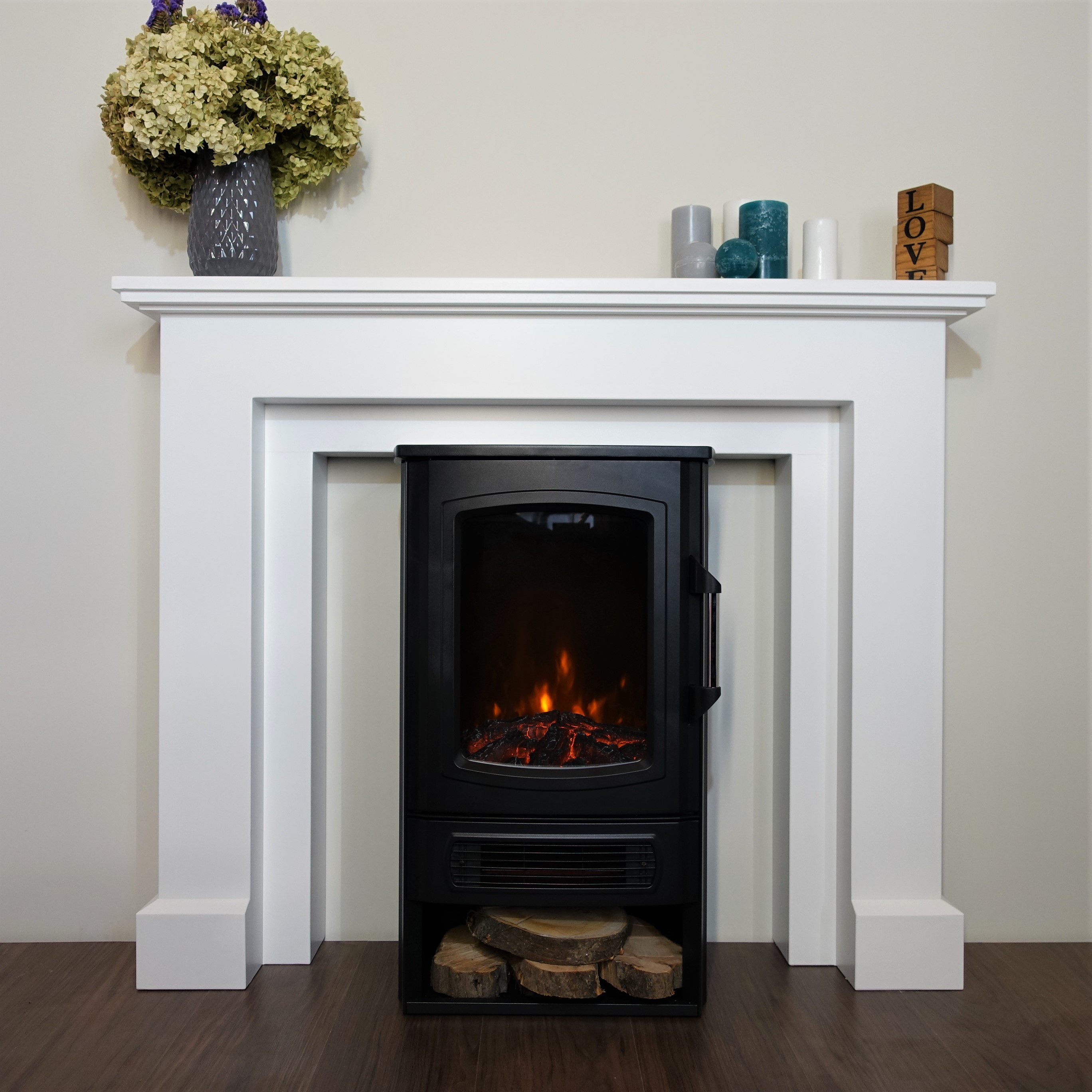 

Каминокомплект BRITANNIKA AF 0393