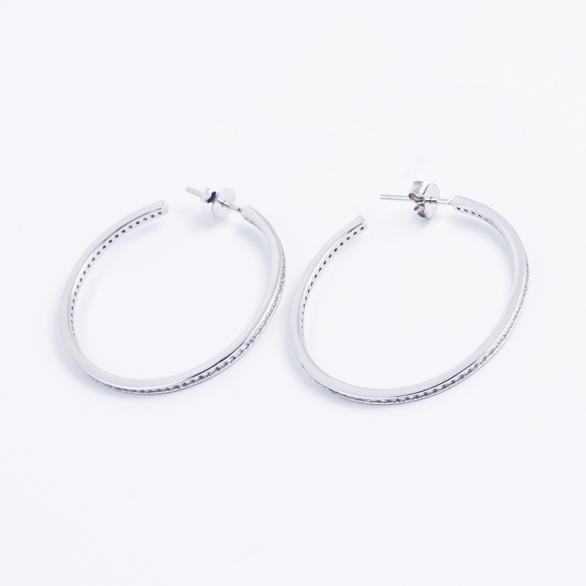 

Сережки TOP Silver 4,00 г 520461б