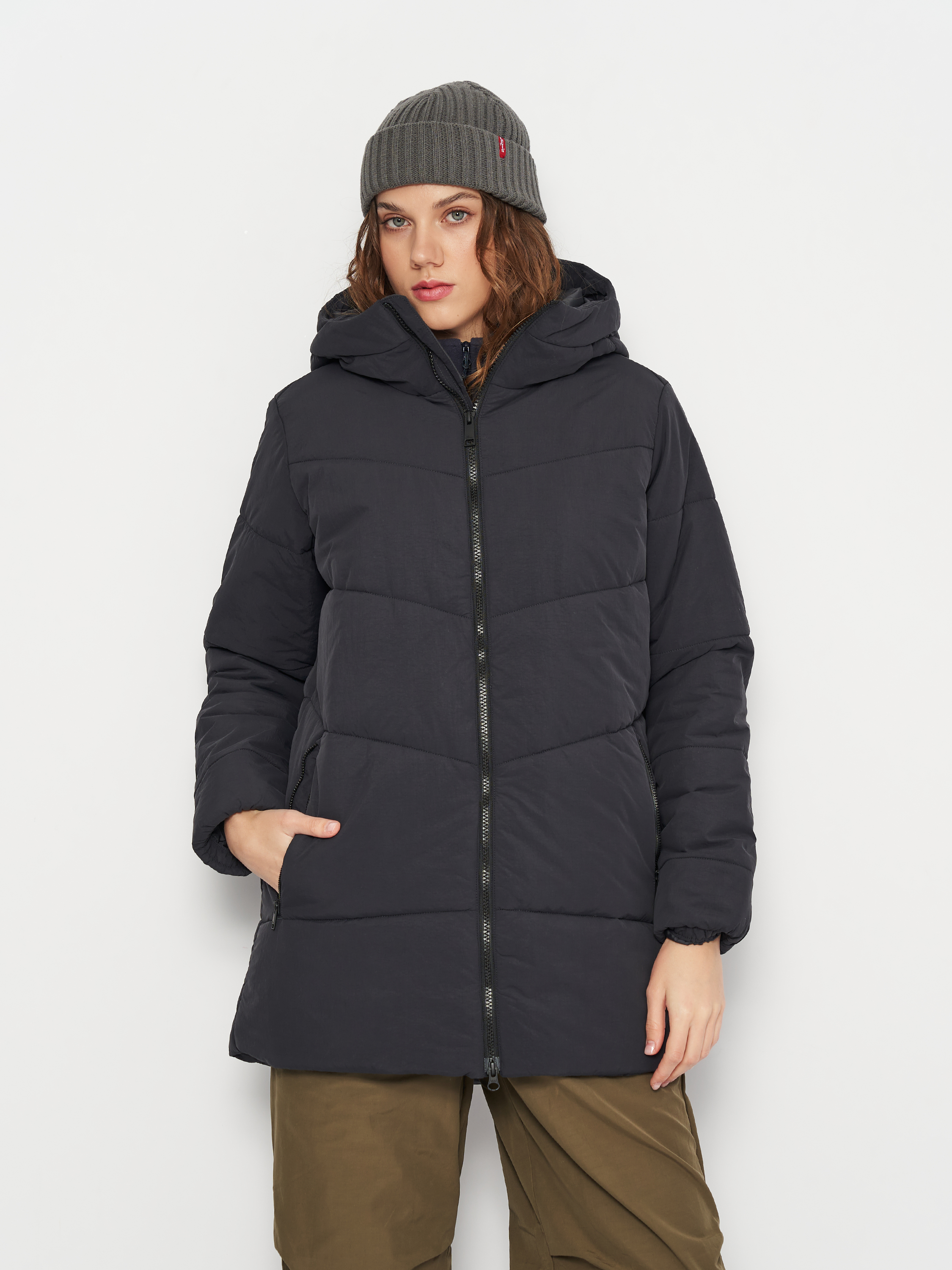 Акція на Куртка зимова жіноча Jack Wolfskin Karolinger Long Jkt W 1207491-6350 S Темно-сіра від Rozetka