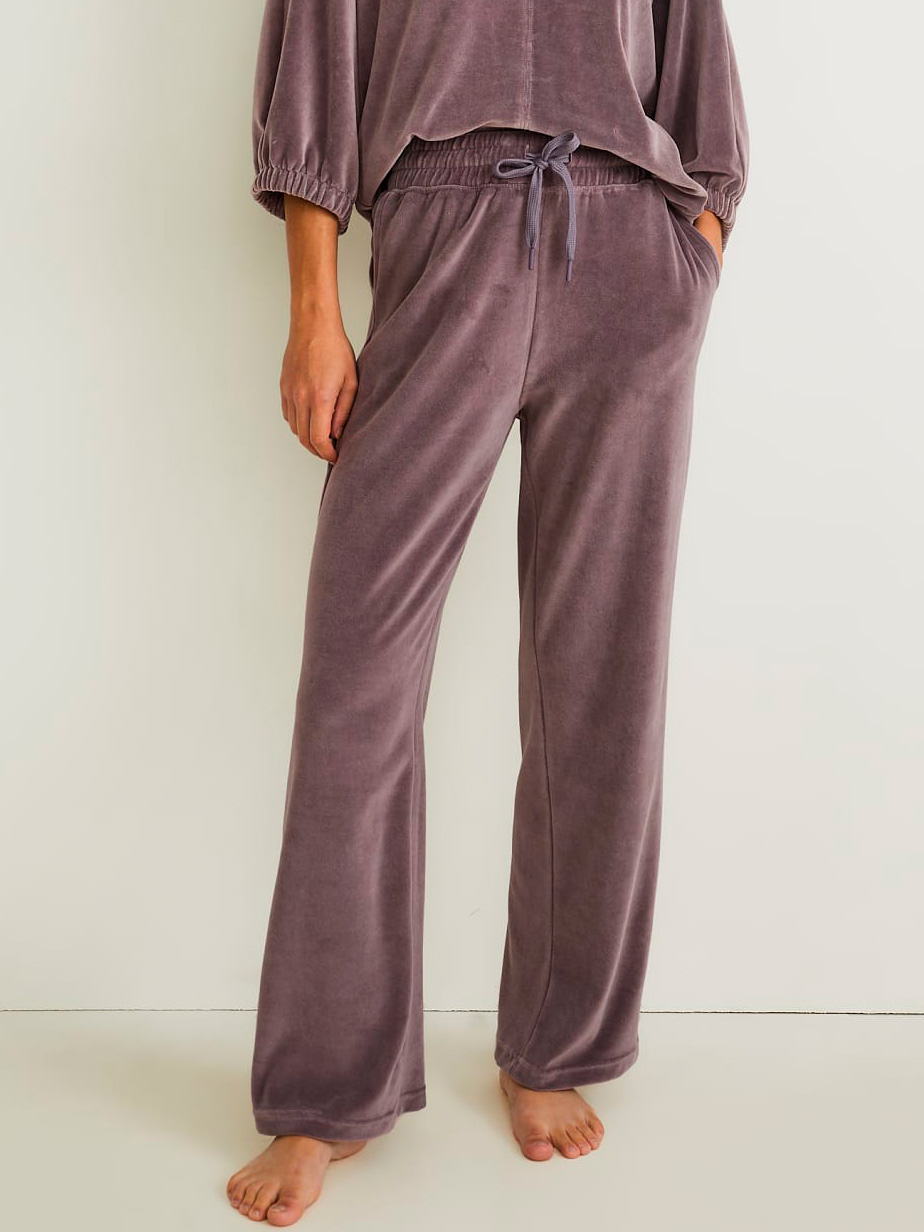 Акция на Піжамні штани великих розмірів велюрові жіночі C&A GD-00061100 XL Лілові от Rozetka