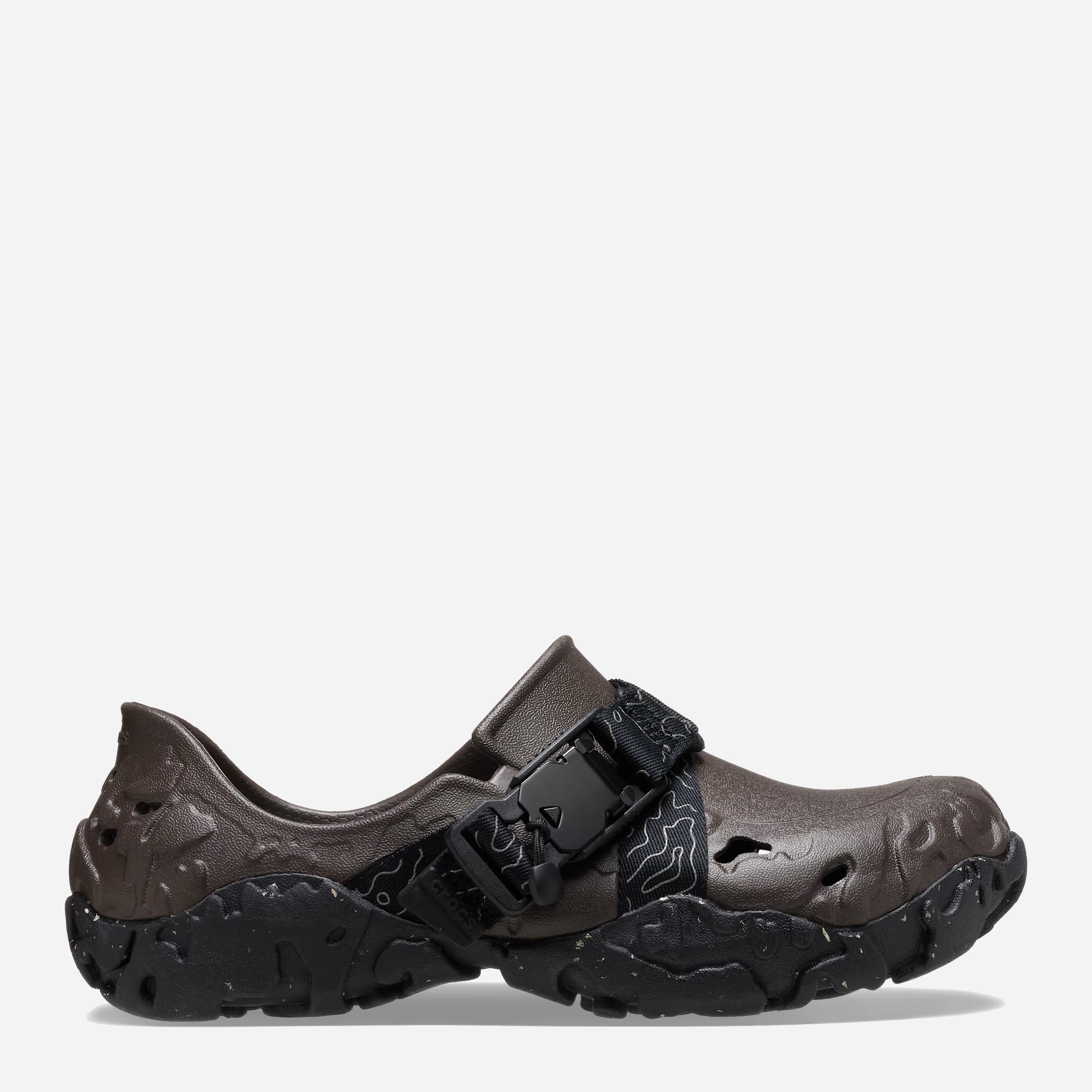 Акція на Жіночі крокси Crocs All-Terrain Atlas CR208173-ESBK 38-39 (M6/W8) 24 см Коричневий/Чорний від Rozetka