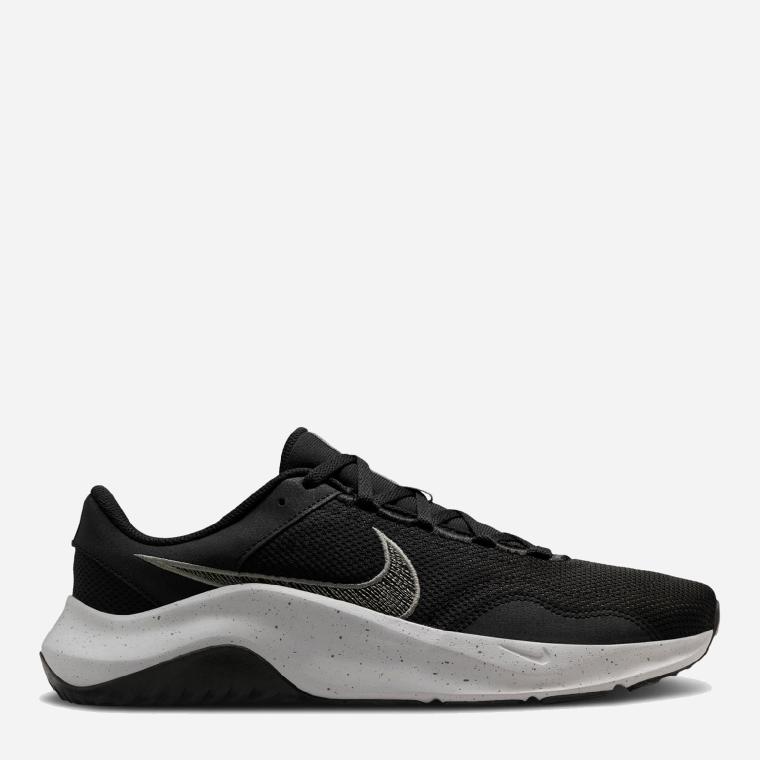 Акція на Чоловічі кросівки для залу Nike Legend Essential 3 Nn DM1120-011 42 (8.5US) 26.5 см Black/Black-Flet Pewter-Lt Iron Ore від Rozetka