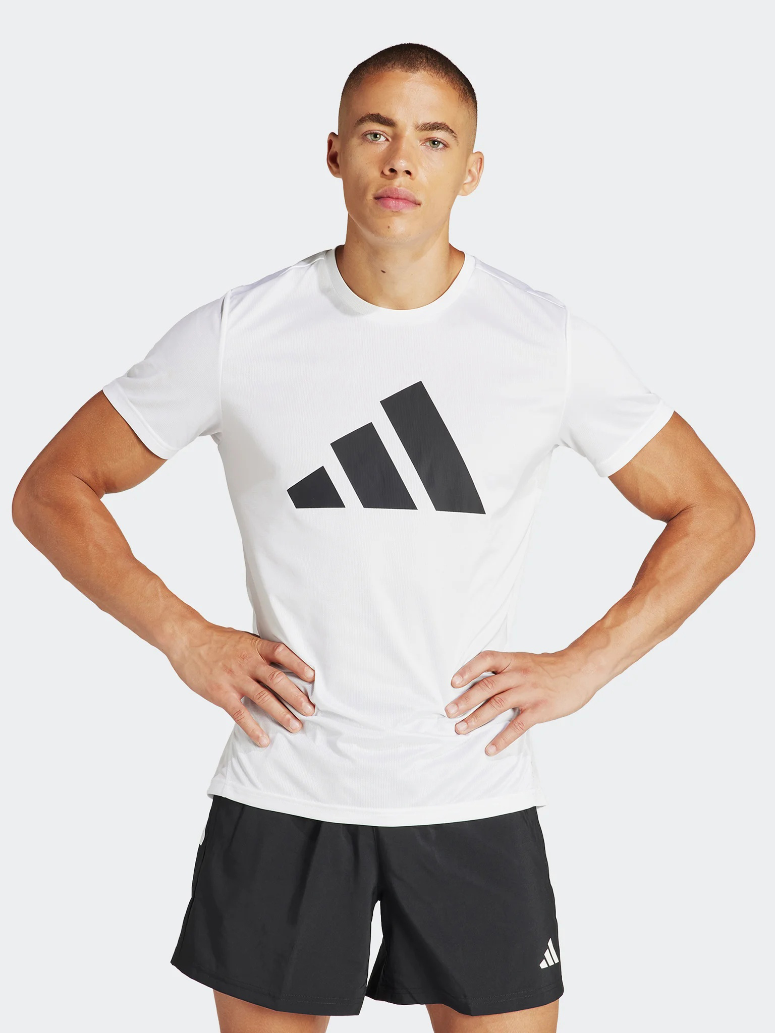 Акція на Футболка чоловіча Adidas RUN IT TEE IN0075 S White від Rozetka