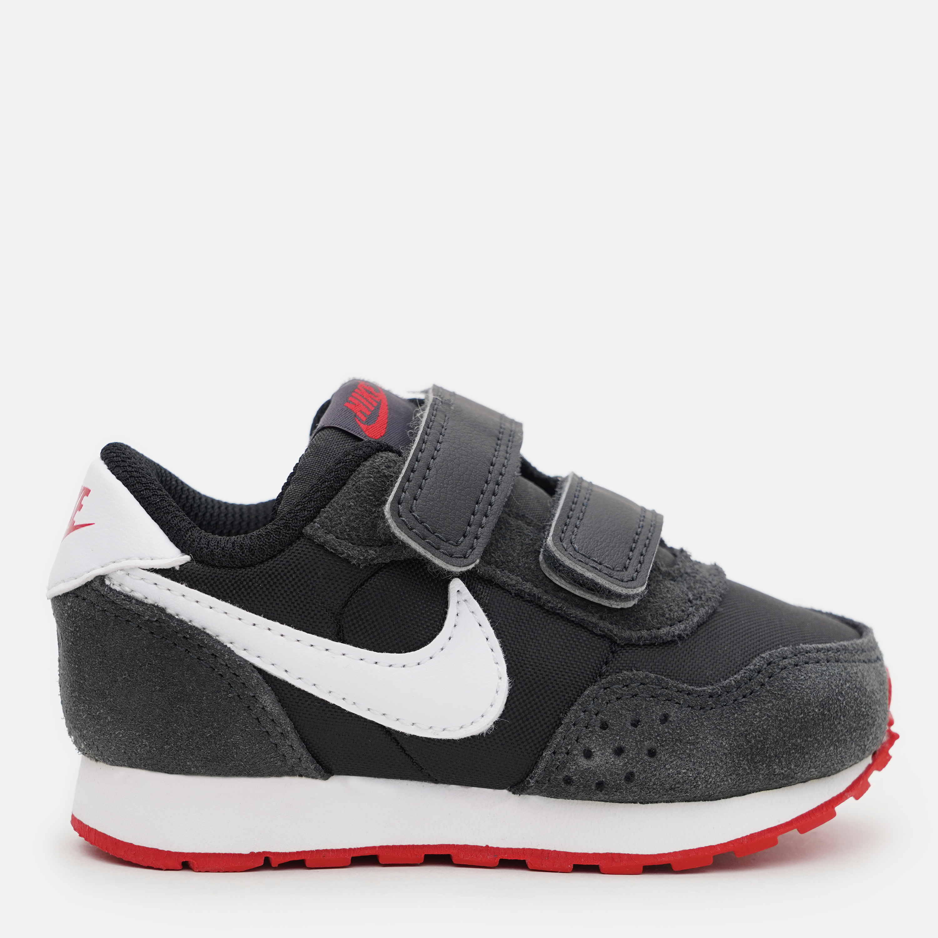 Акція на Дитячі кросівки для хлопчика Nike Md Valiant (Tdv) CN8560-016 23.5 Black/White-Dk Smoke Grey-University Red від Rozetka