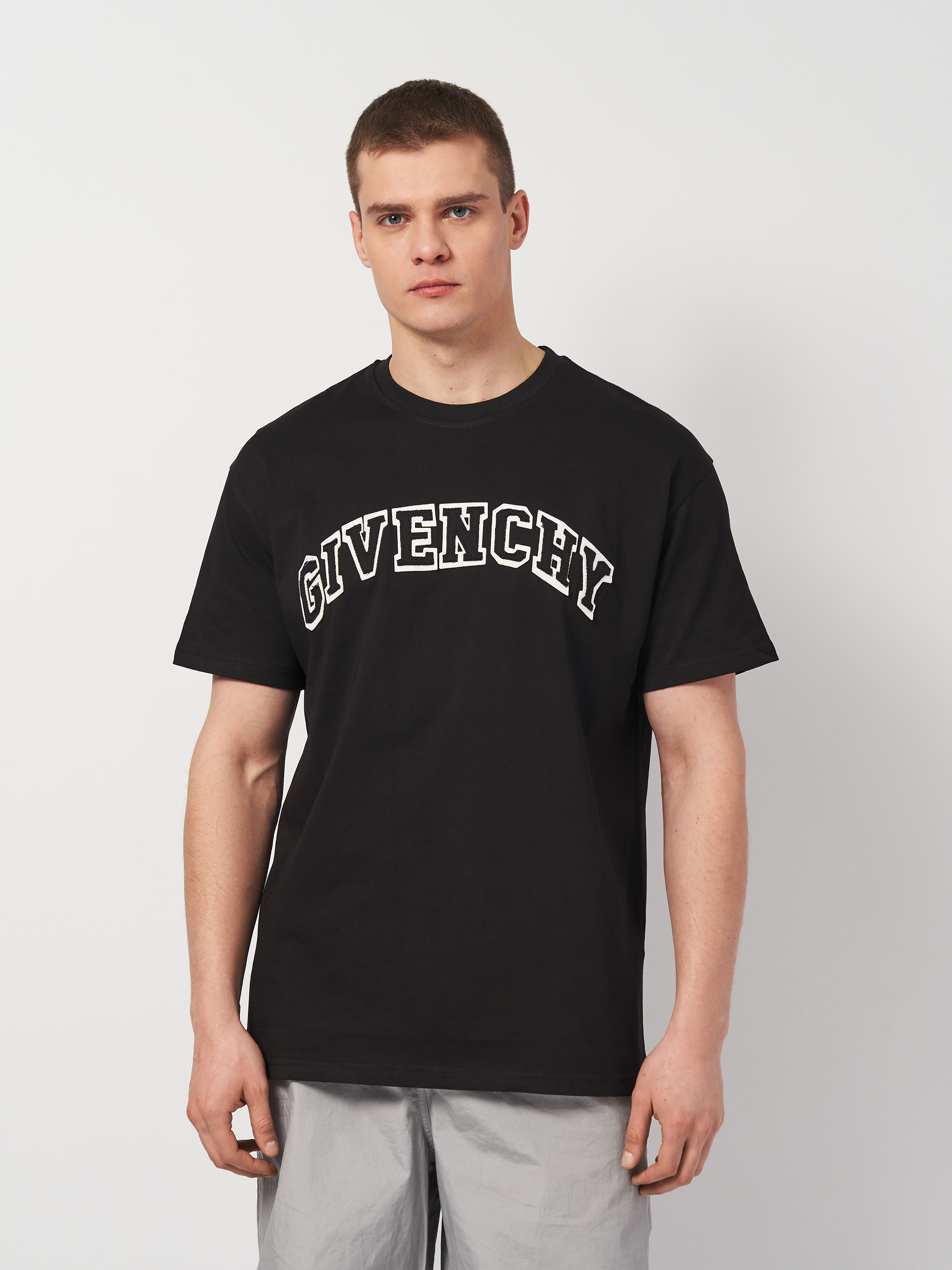 Акція на Футболка Givenchy 11146.1 Xl 50 Чорна від Rozetka