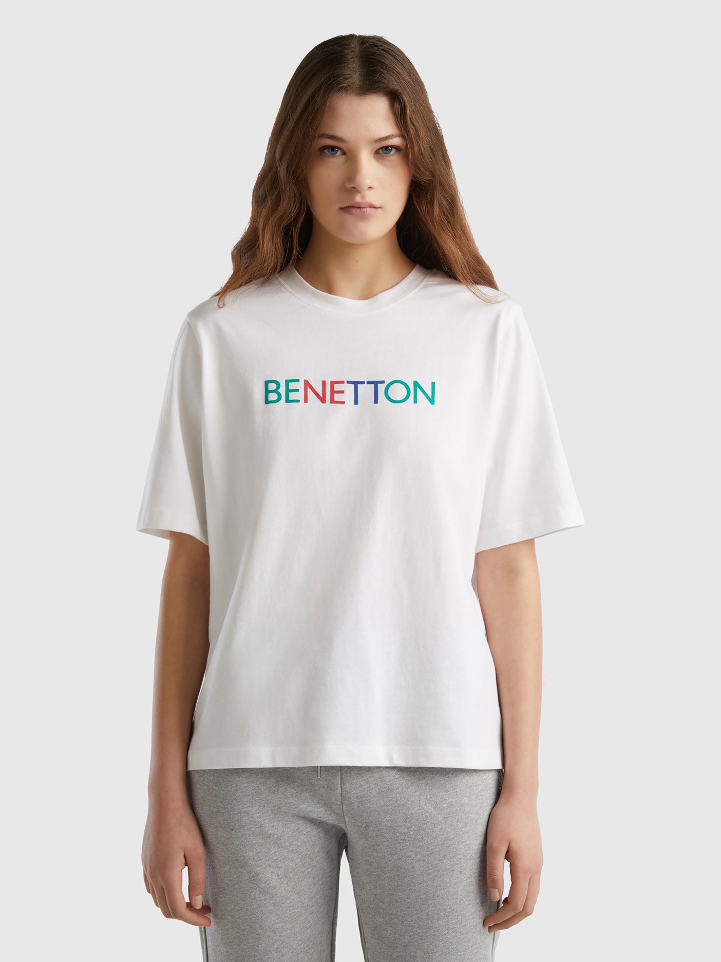 Акція на Футболка бавовняна жіноча United Colors of Benetton 3BL0D1064-901 M від Rozetka