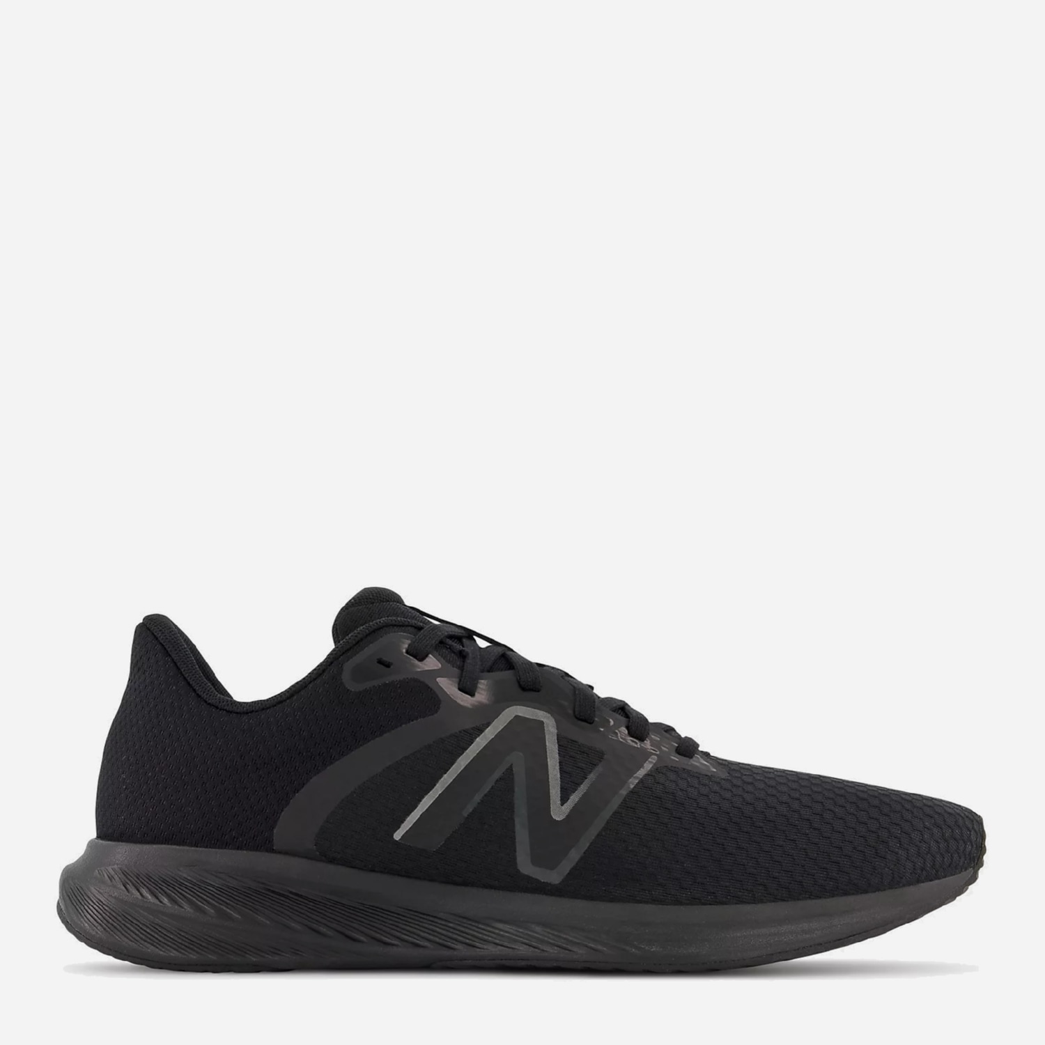 Акція на Чоловічі кросівки для бігу New Balance M413V2 M413LK2-D 42 (8.5US) 26.5 см Чорні від Rozetka