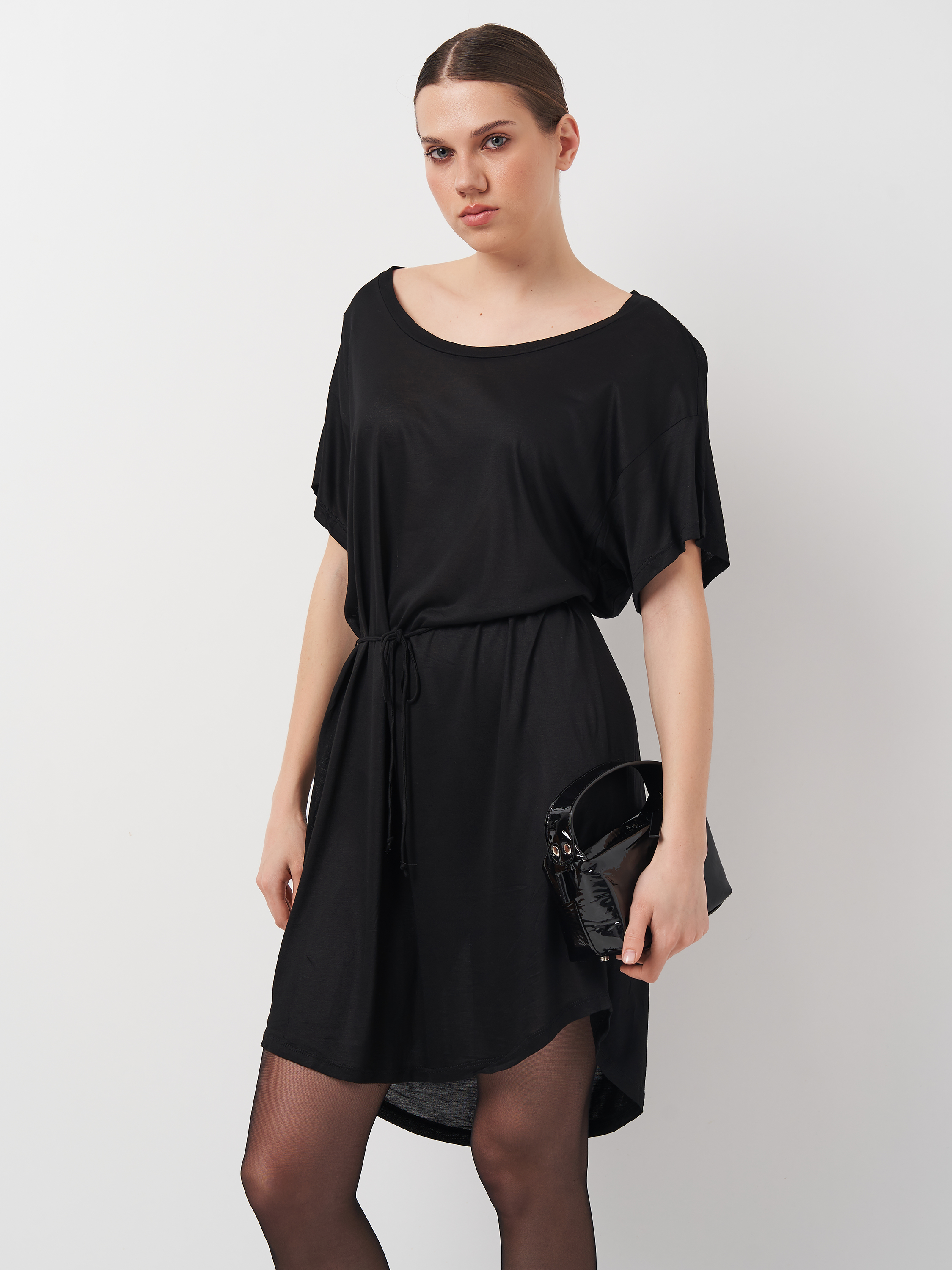 Акция на Сукня-футболка міні осіння жіноча H&M 0667534 S Чорна от Rozetka