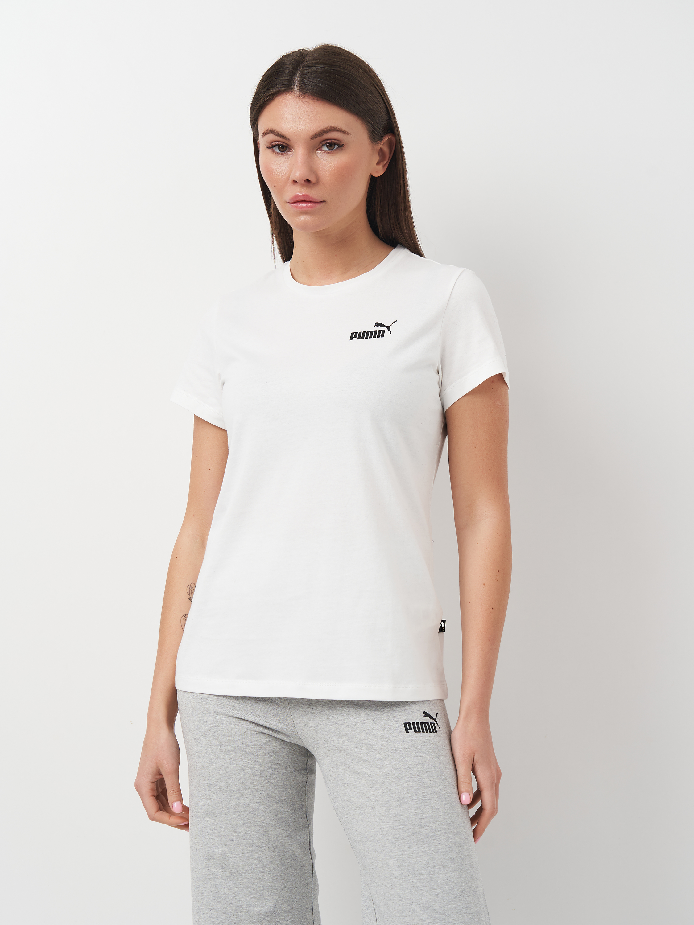 Акція на Футболка жіноча Puma Ess Small Logo Tee 58677602 XS Біла від Rozetka