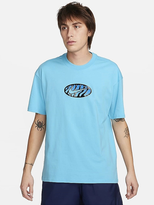 Акція на Футболка бавовняна довга чоловіча Nike U Nsw Tee M90 Am Day Lbr FQ3752-435 XL Блакитна з принтом від Rozetka