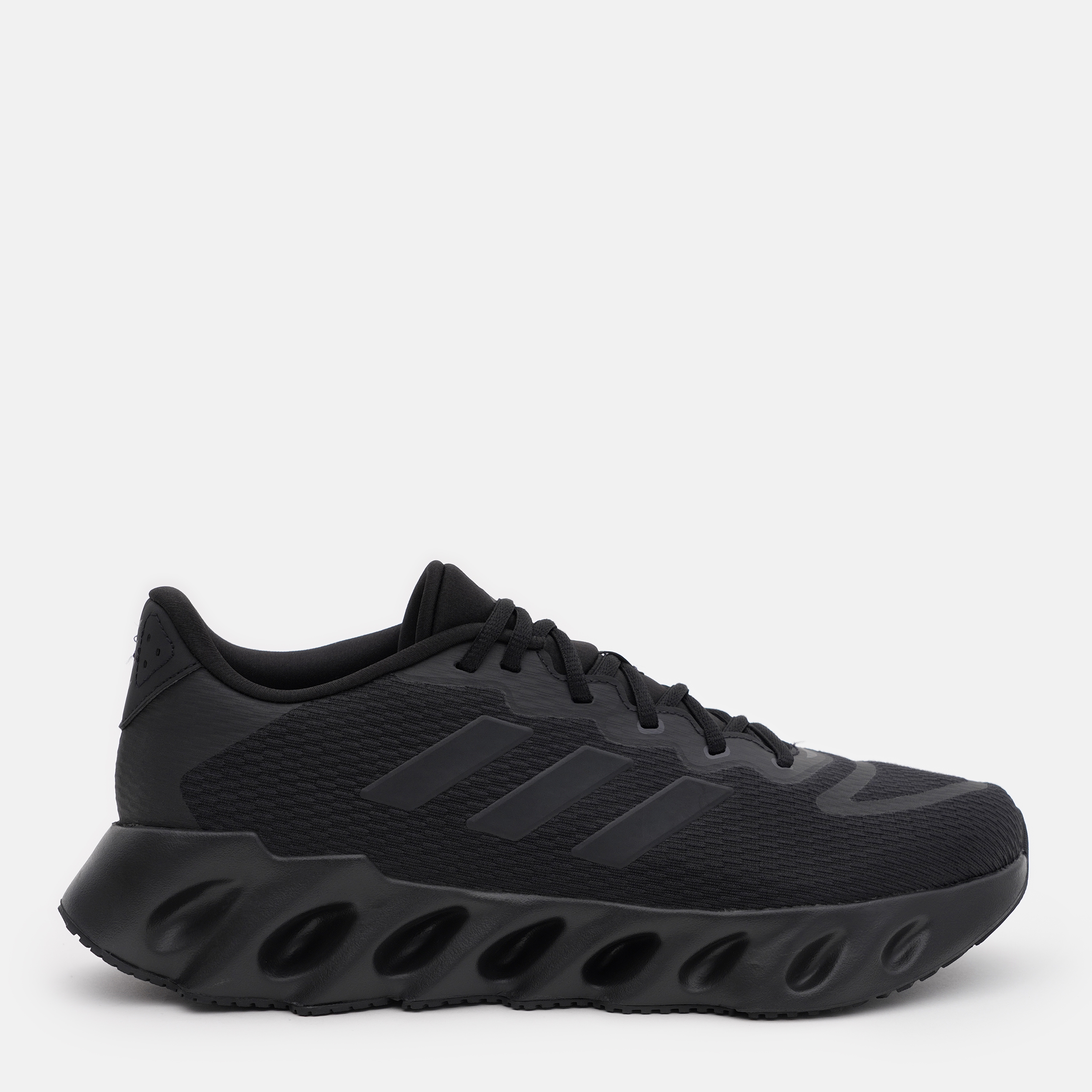 Акція на Чоловічі кросівки для бігу Adidas Switch Run M IF5718 44.5 (10UK) 28.5 см Cblack/Cblack/Carbon від Rozetka