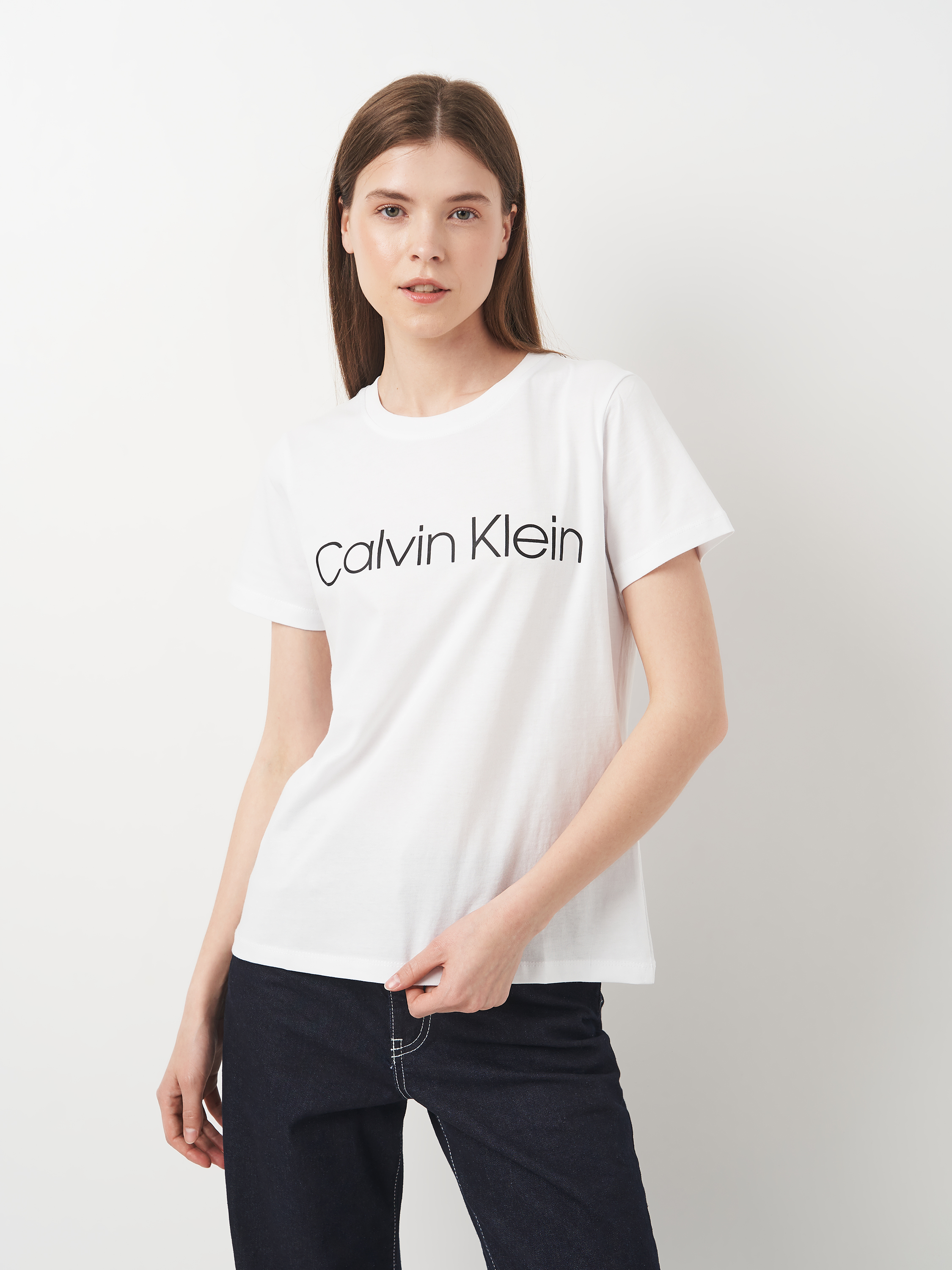 Акція на Футболка жіноча Calvin Klein Jeans 11323.2 M (44) Біла від Rozetka