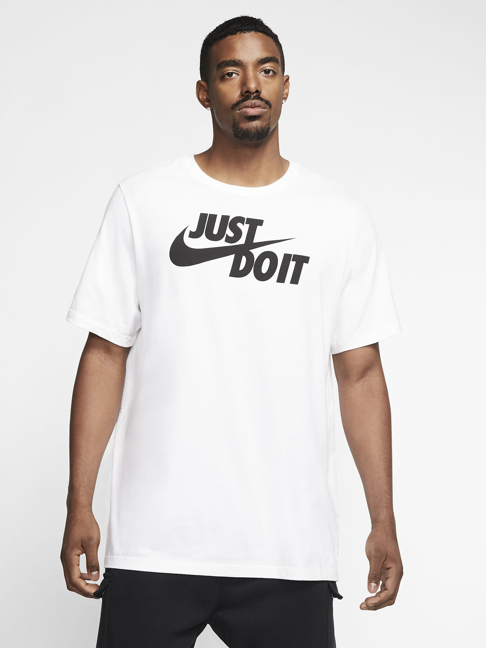 Акція на Футболка бавовняна довга чоловіча чоловіча Nike M Nsw Tee Just Do It Swoosh AR5006-100 M Біла З принтом від Rozetka