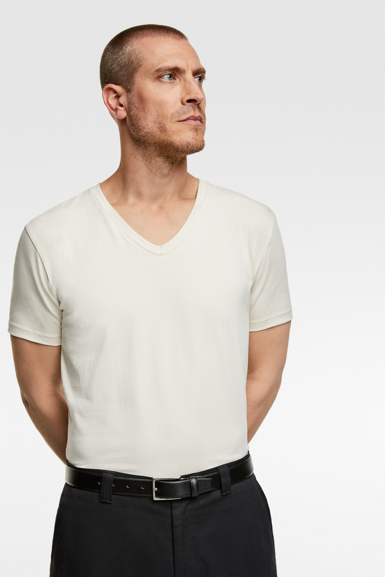 

Футболка Zara светло-бежевая однотонная XXL (5584 323 712)