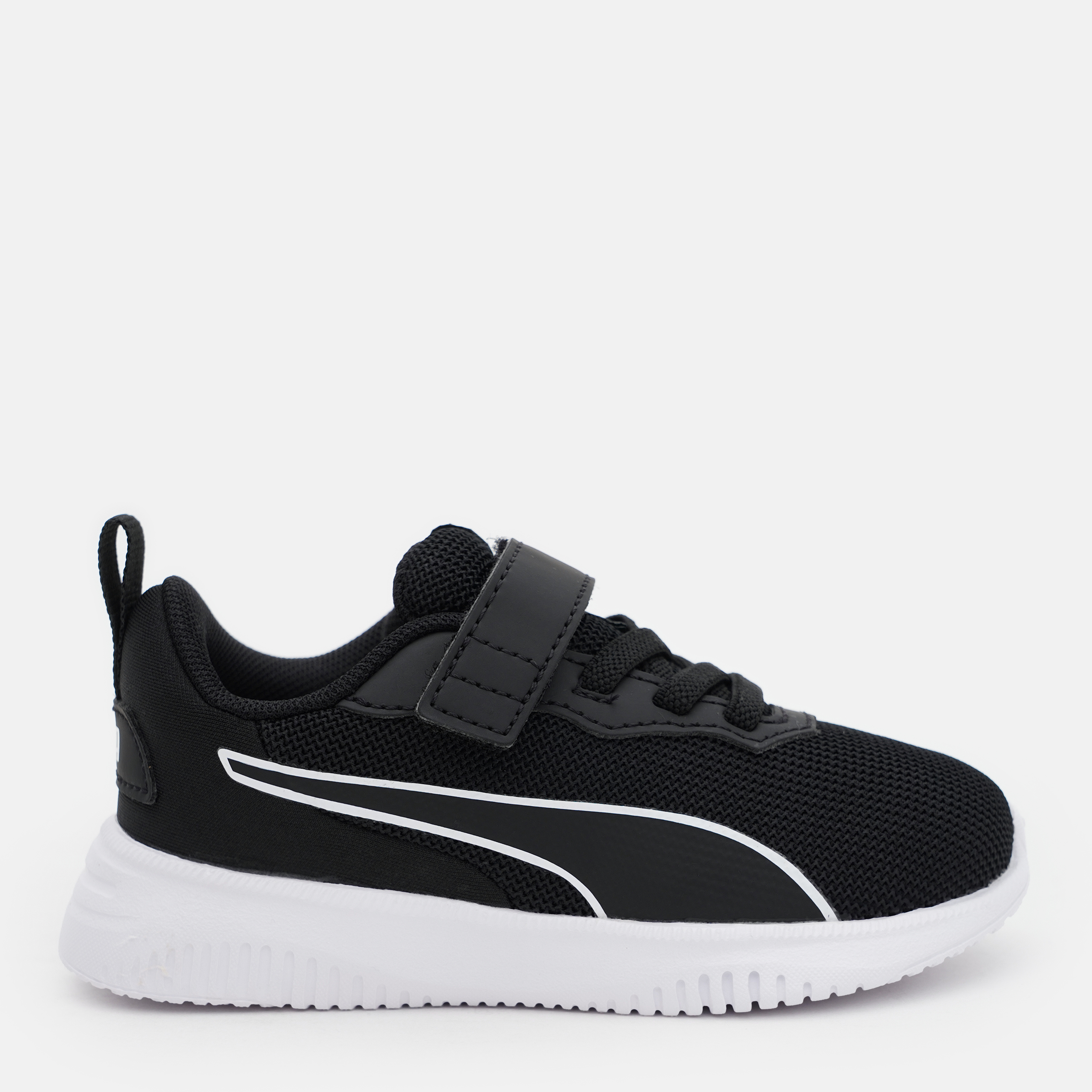 Акція на Дитячі кросівки для хлопчика Puma Flyer Flex 19556401 24 Puma White-Puma Black від Rozetka