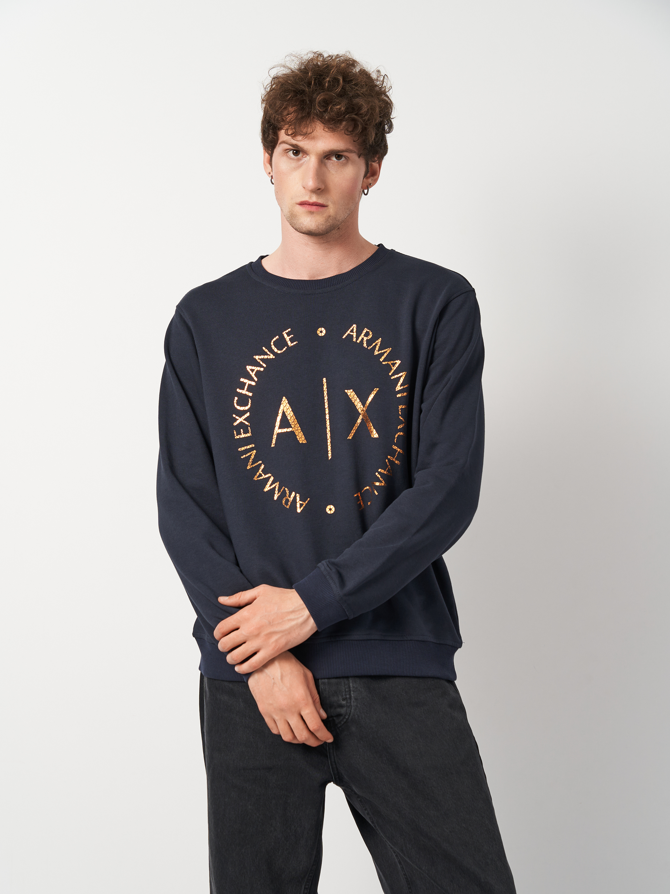 Акція на Світшот чоловічий Armani Exchange 10977.22 L (48) Синій від Rozetka