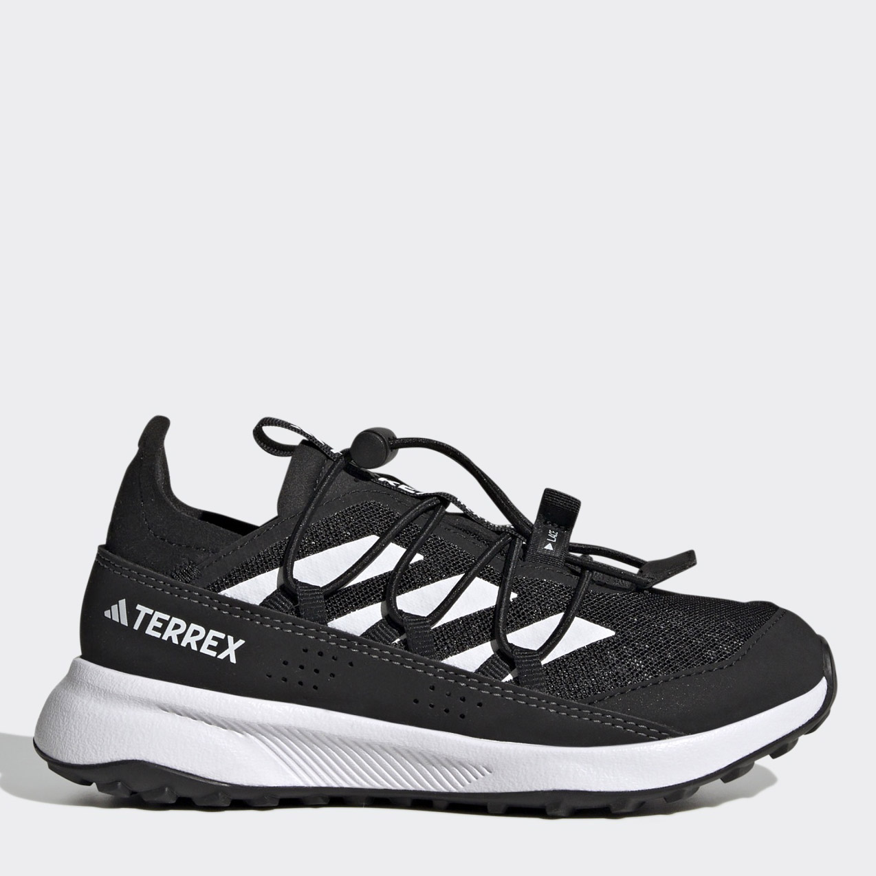 Акція на Підліткові кросівки для хлопчика Adidas Terrex VOYAGER 21 H.RDY K HQ5826 38 Core Black від Rozetka