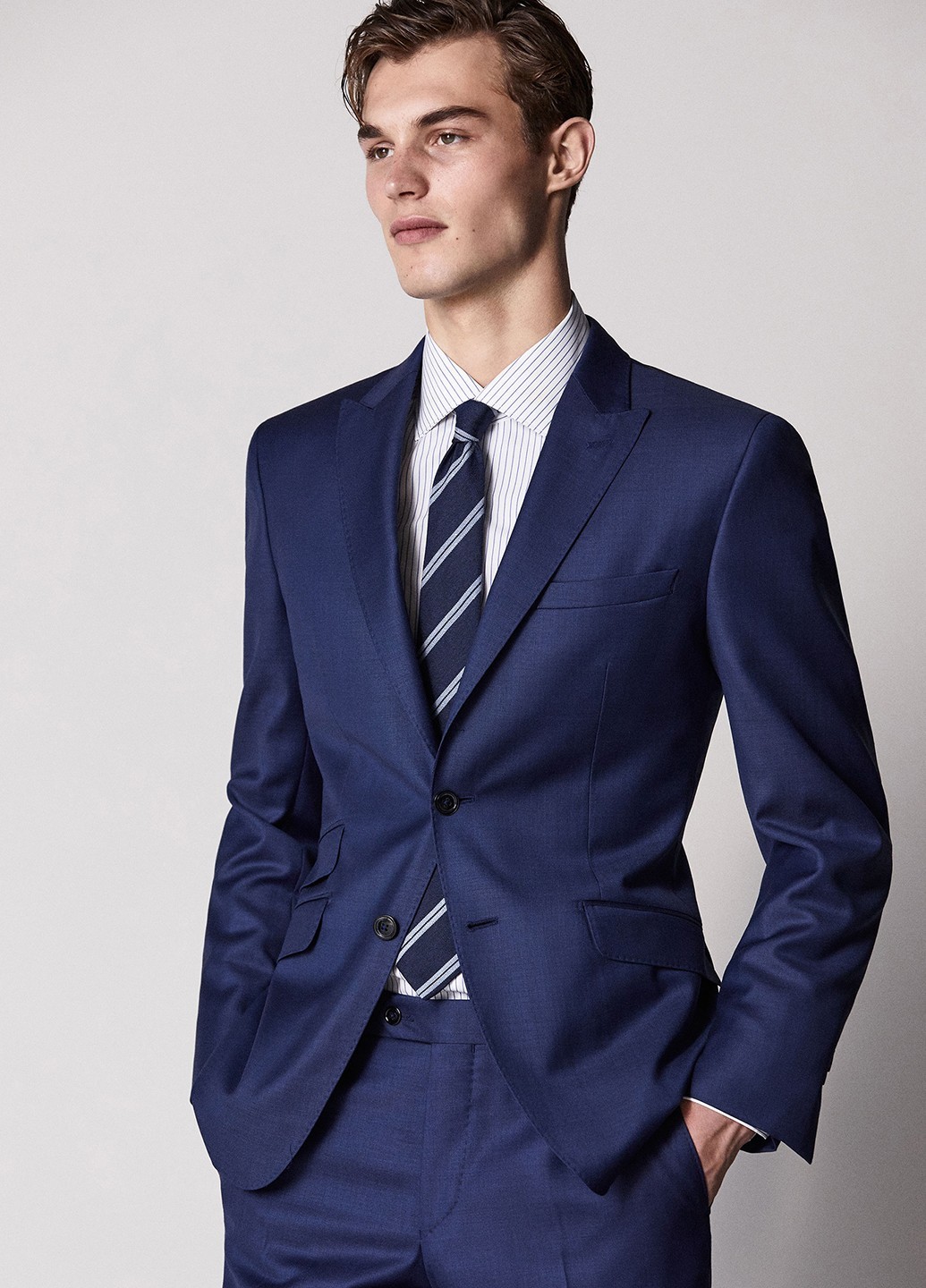 

Пиджак Massimo Dutti 609 48 темно - синий 09202054133400