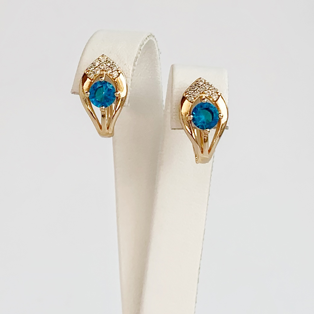 

Серьги Xuping из медицинского золота, голубые фианиты, позолота PO, 24995