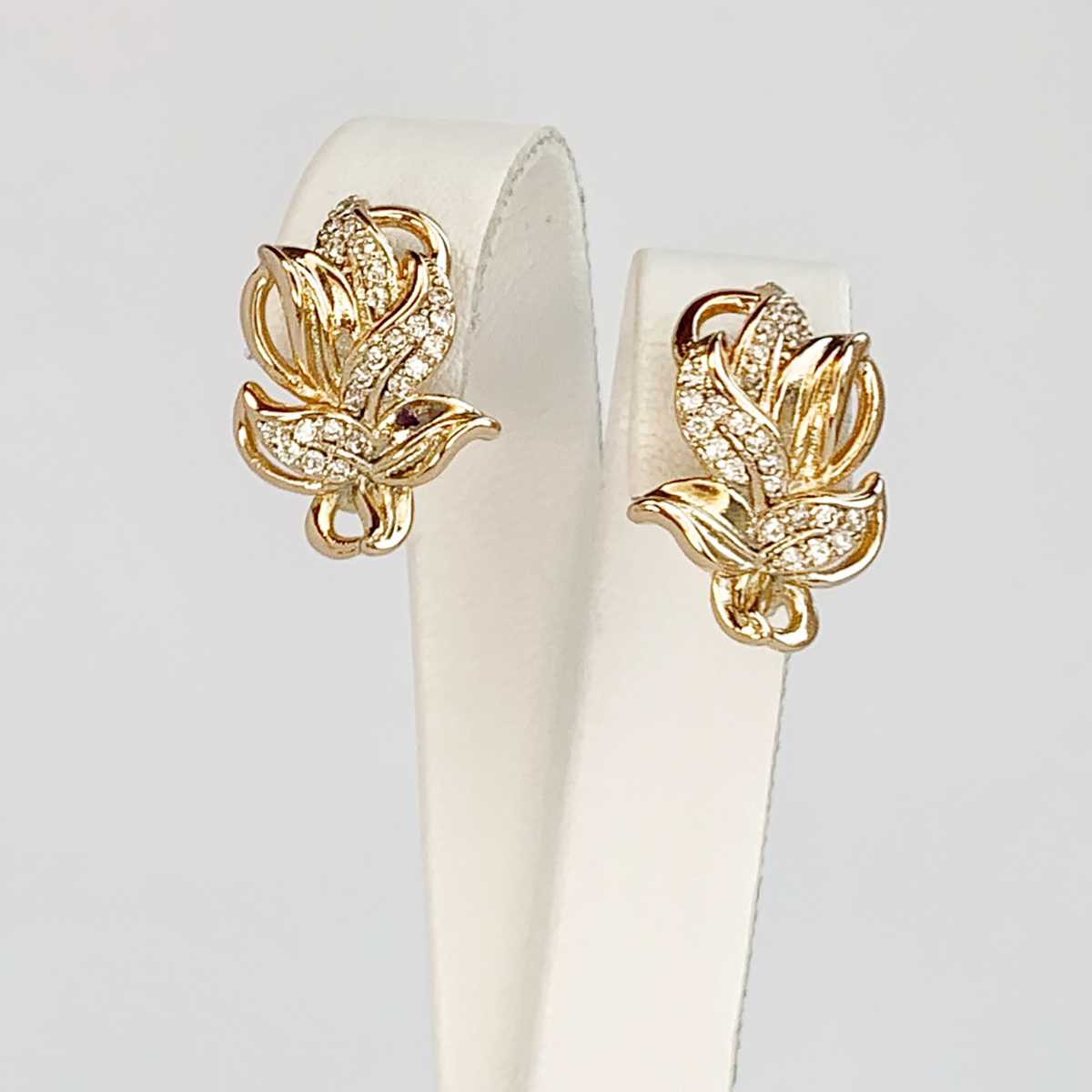 

Серьги Xuping из медицинского золота, белые фианиты, позолота 18K, 24971