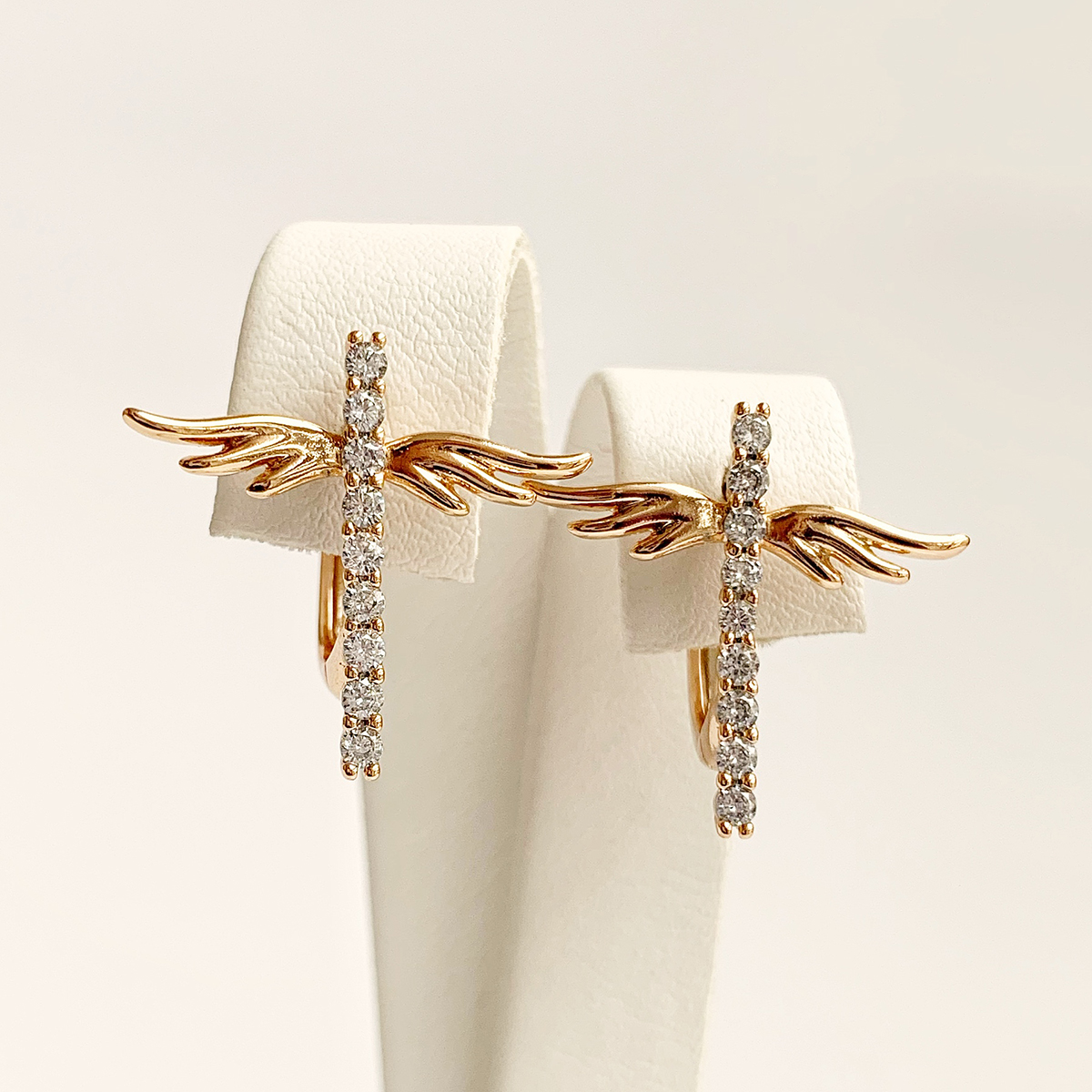 

Серьги Xuping из медицинского золота, белые фианиты, позолота 18K, 24879