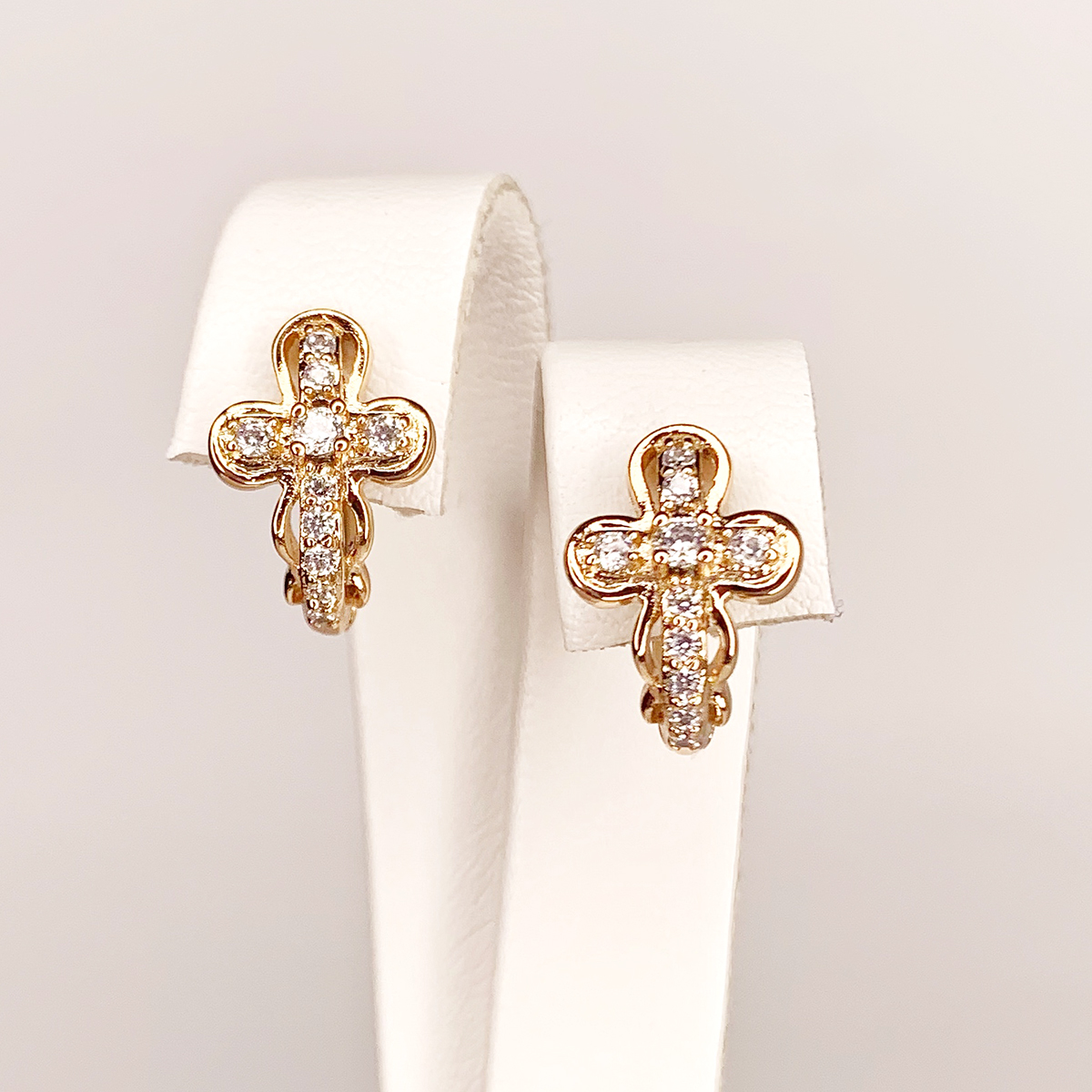 

Серьги Xuping из медицинского золота, белые фианиты, позолота 18K, 24908