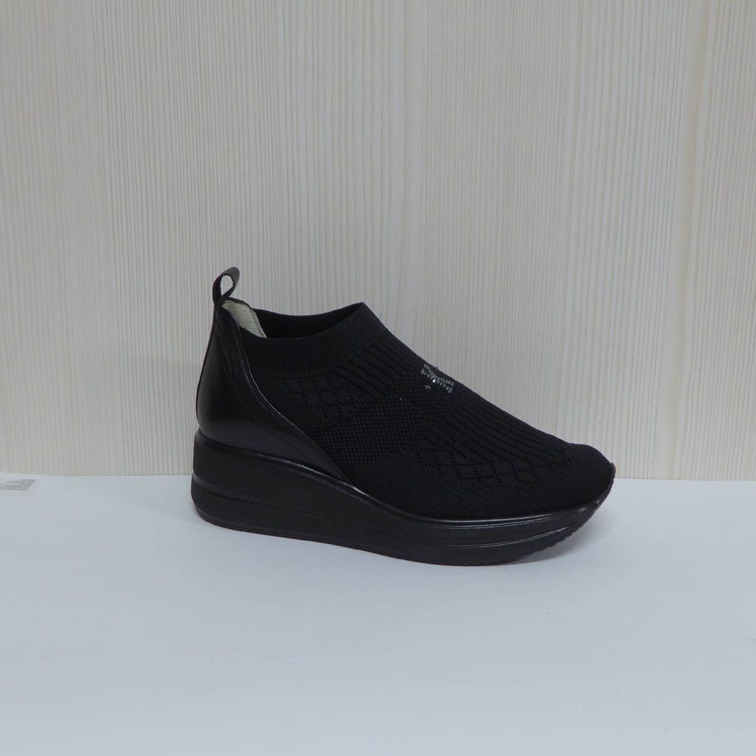 

Кросівки Kelton 37 Чорні 23062