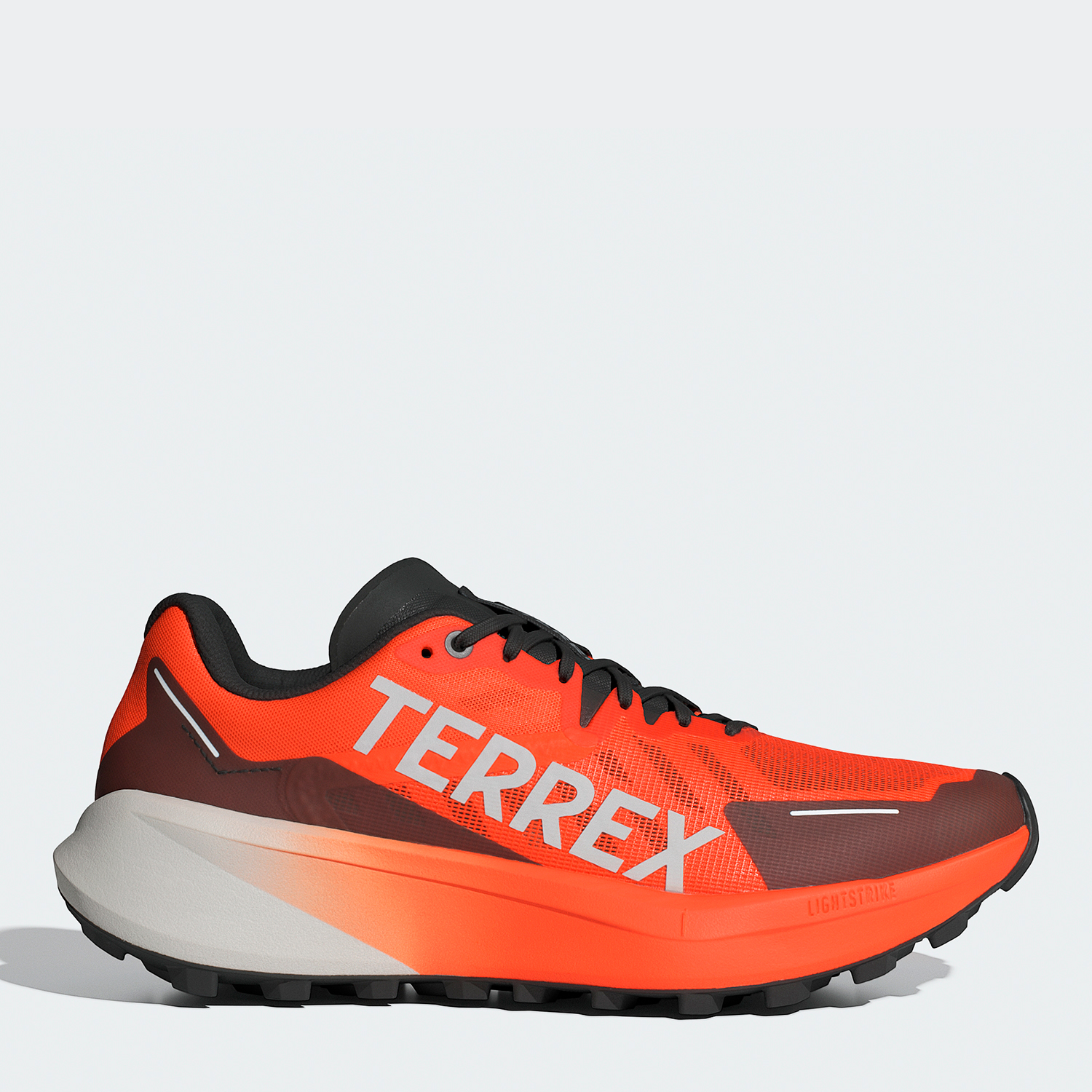 Акція на Чоловічі кросівки для бігу Adidas Terrex Agravic 3 IG8841 41.5 (7.5UK) 26 см Terrex Agravic 3 Seimor/Greone/Cblack від Rozetka