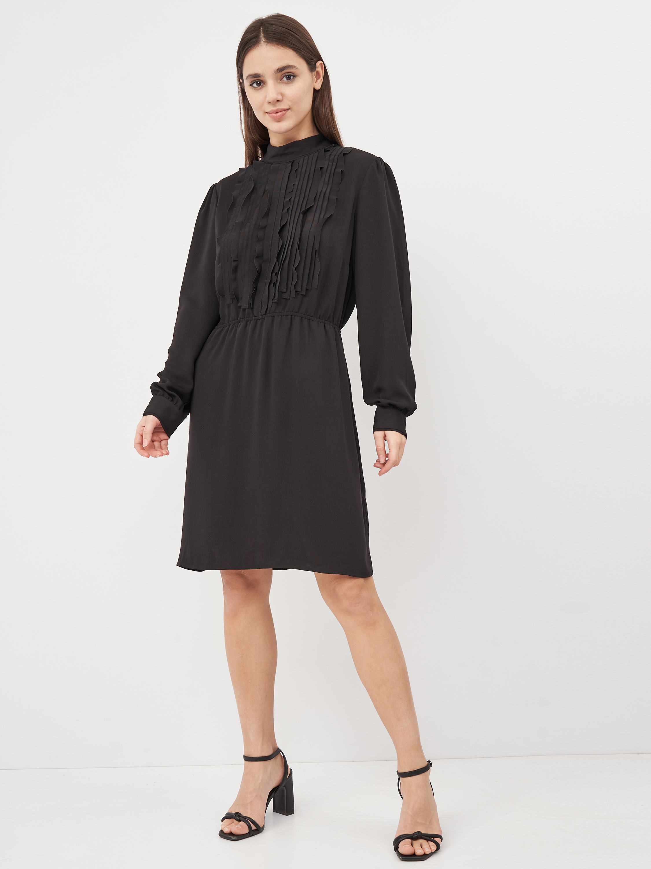 

Платье H&M KK3374712 46 Черное