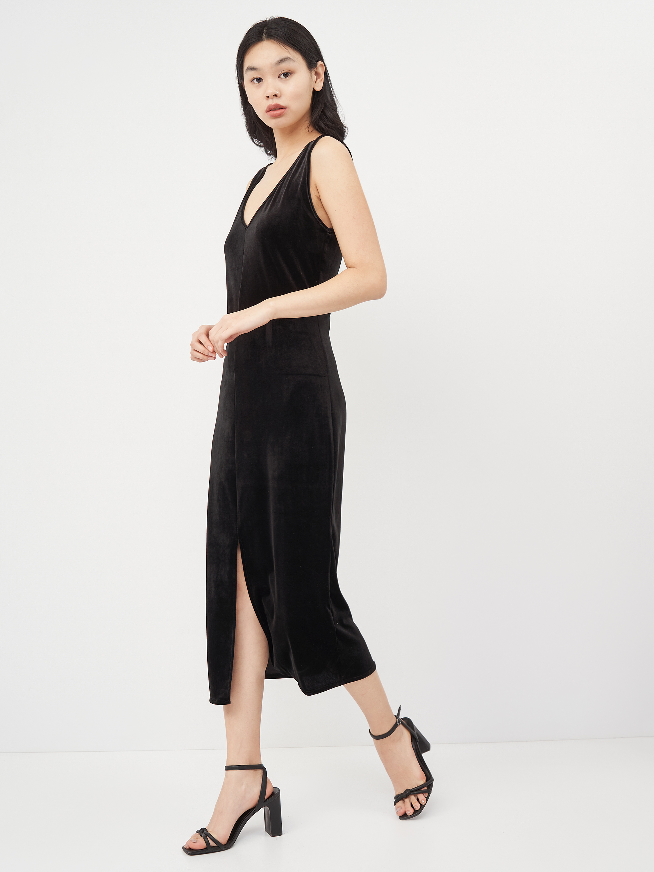 

Платье H&M KK4611944 M Черное