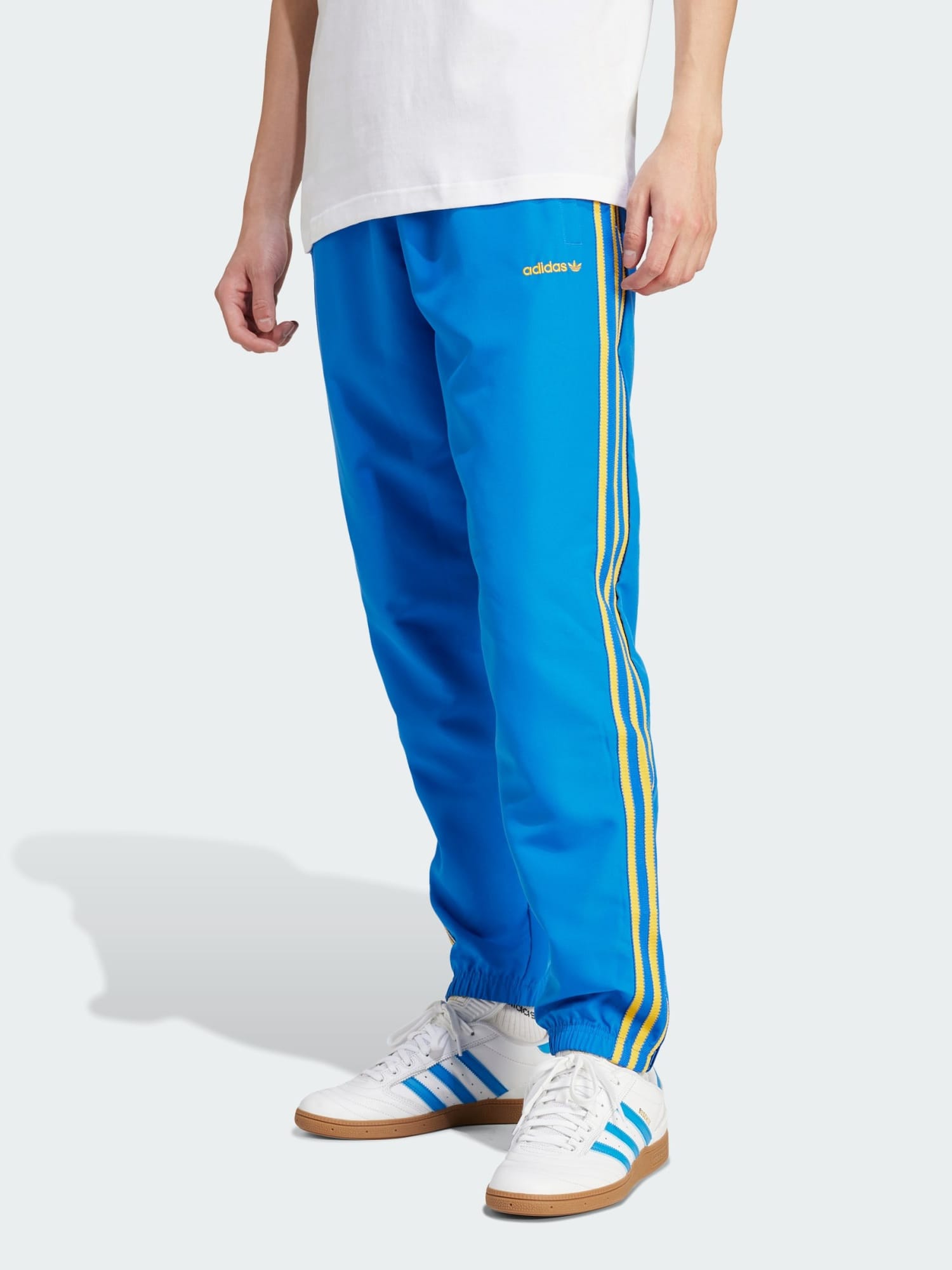 Акція на Спортивні штани чоловічі Adidas Originals Woven Tp IW3234 XL Сині від Rozetka