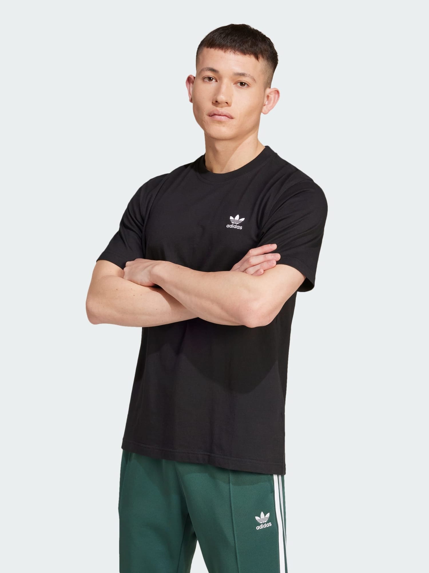 Акція на Футболка бавовняна чоловіча Adidas Originals Ess Tee IW5787 M Чорна від Rozetka