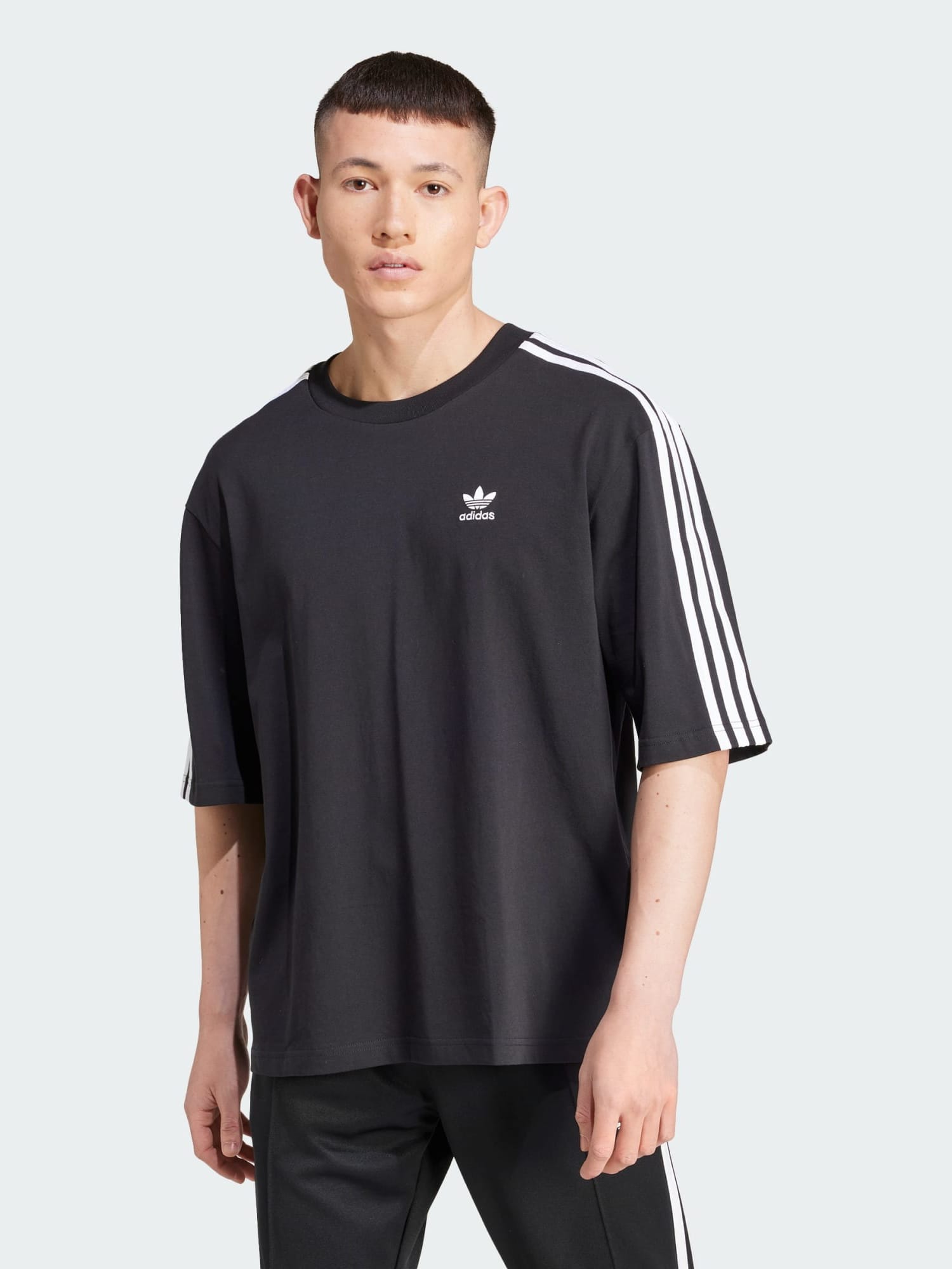 Акція на Футболка бавовняна чоловіча Adidas Originals Oversize Tee IZ1832 M Чорна від Rozetka