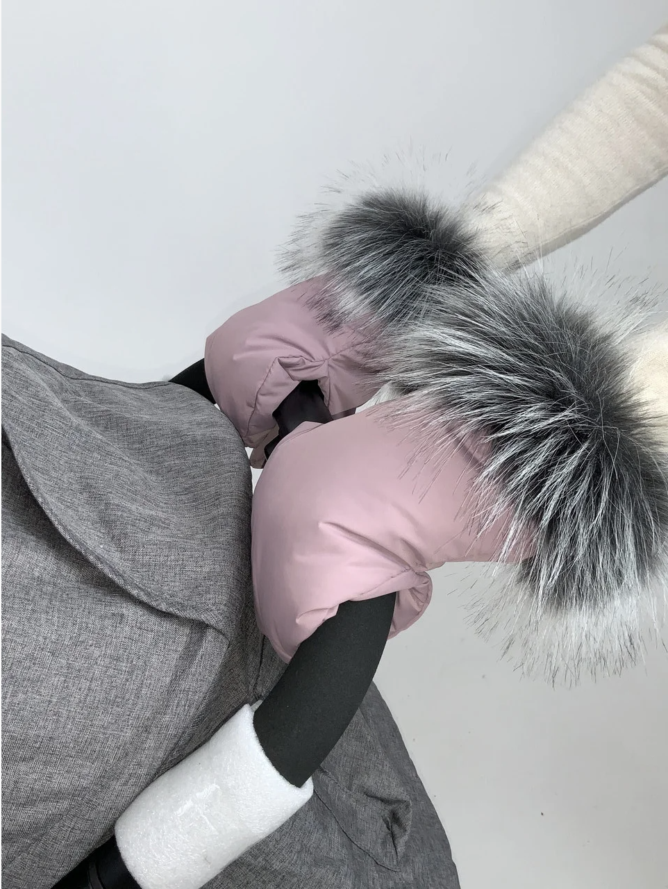 

Муфта-Варежки на коляску Anmar Handmuff. Цвет лиловый.