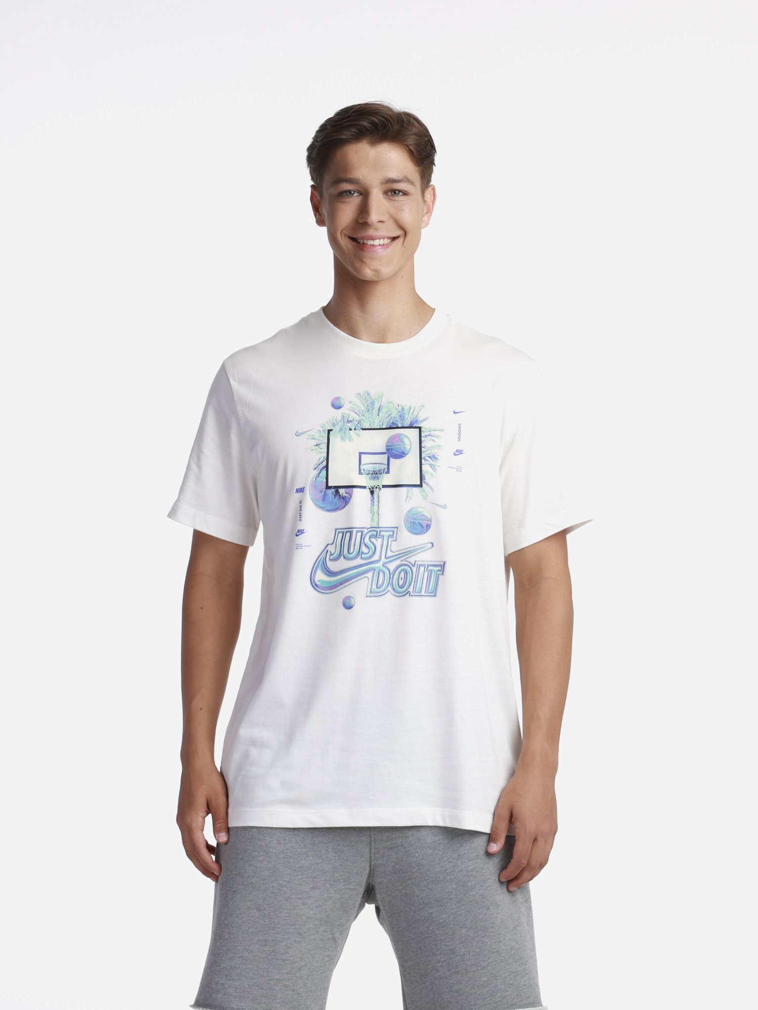 Акція на Футболка бавовняна чоловіча Nike M Nk Tee Photo Su24 FV8410-133 S Біла від Rozetka