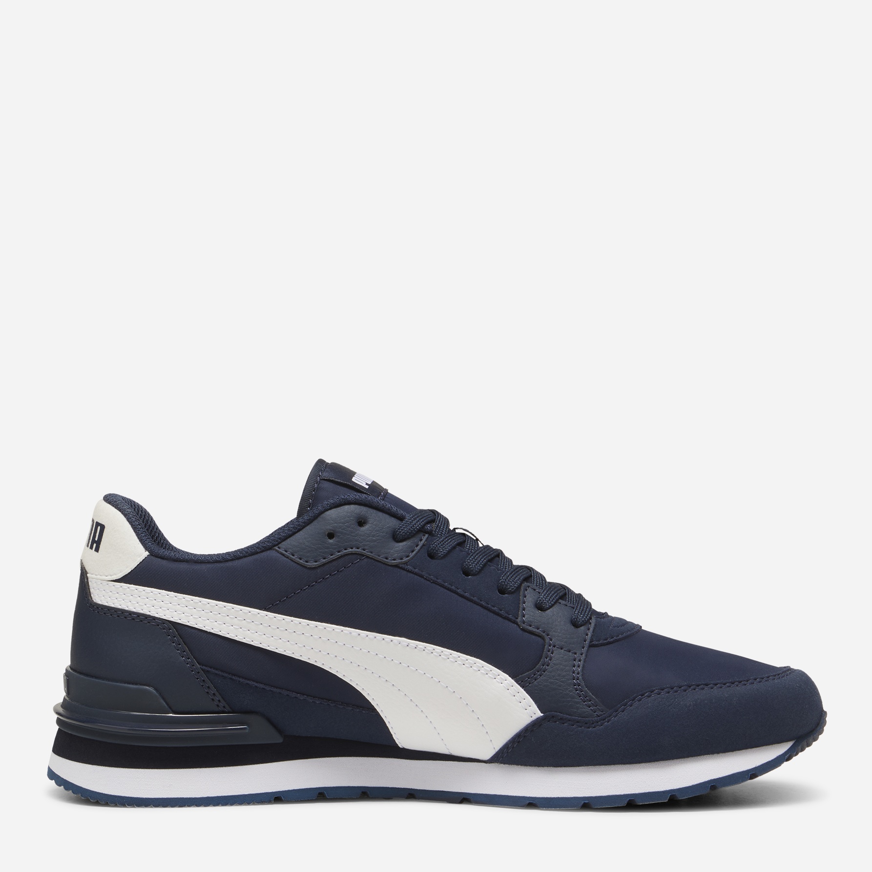 Акція на Чоловічі кросівки Puma ST Runner v4 NL 39906907 40 (6.5UK) 25.5 см Club Navy-Puma White від Rozetka