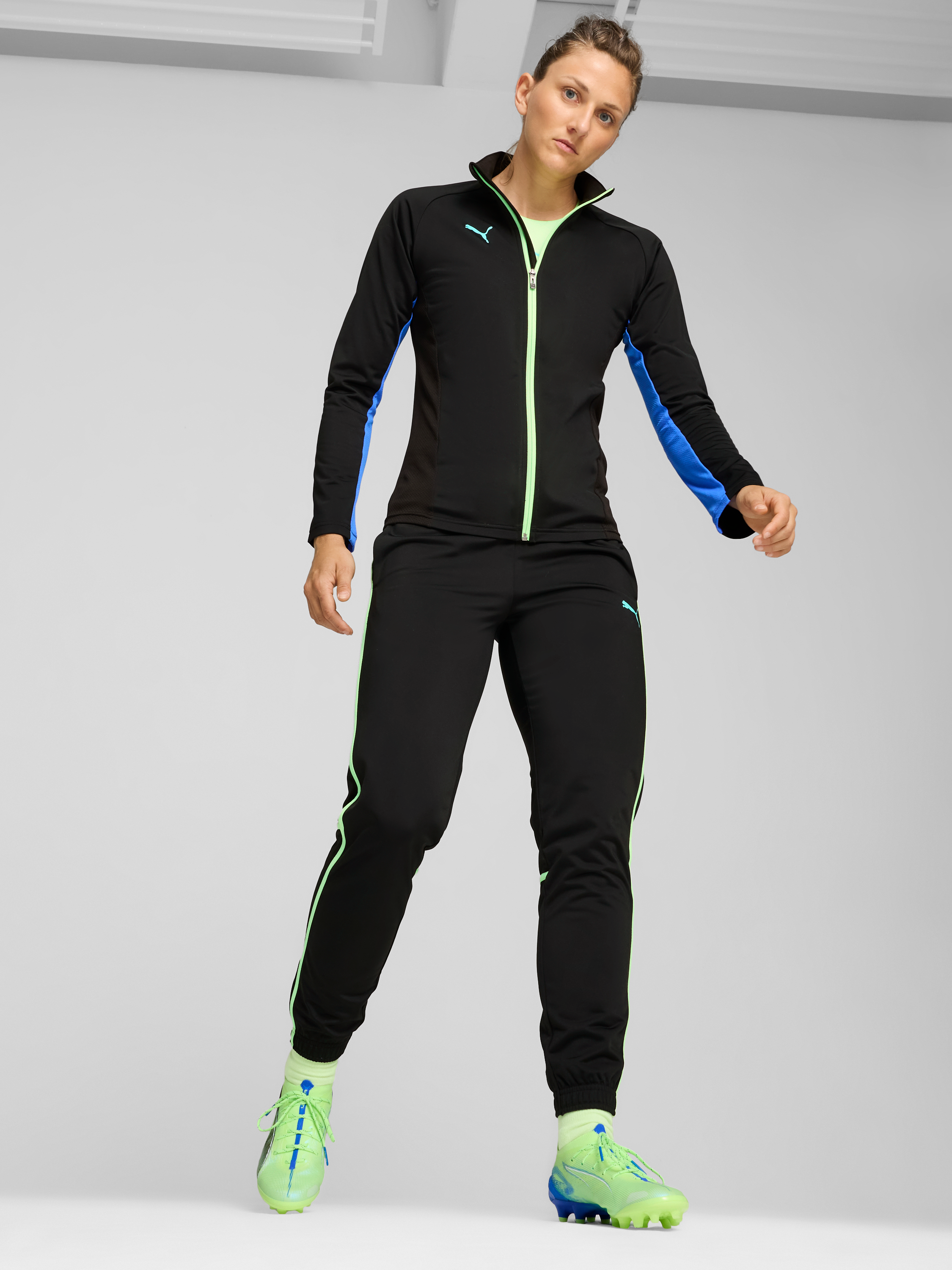 Акція на Спортивний костюм жіночий Puma Individualblaze Tracksuit 65956402 S Чорний від Rozetka