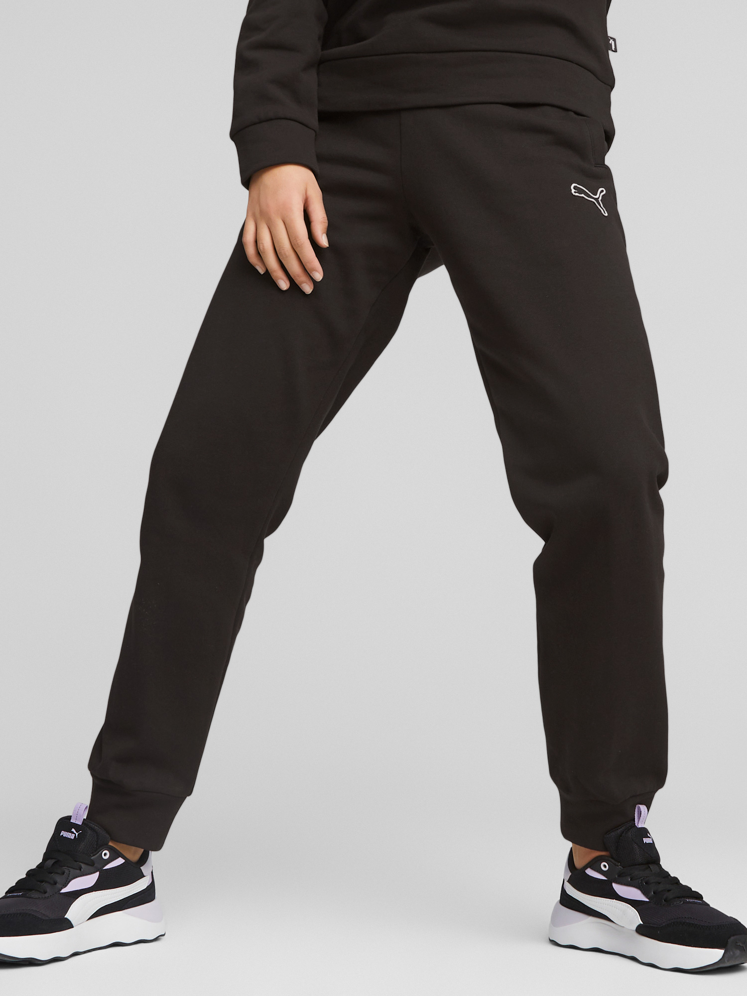 Акція на Спортивні штани утеплені жіночі Puma Better Essentials Pants 67680501 S Чорні від Rozetka