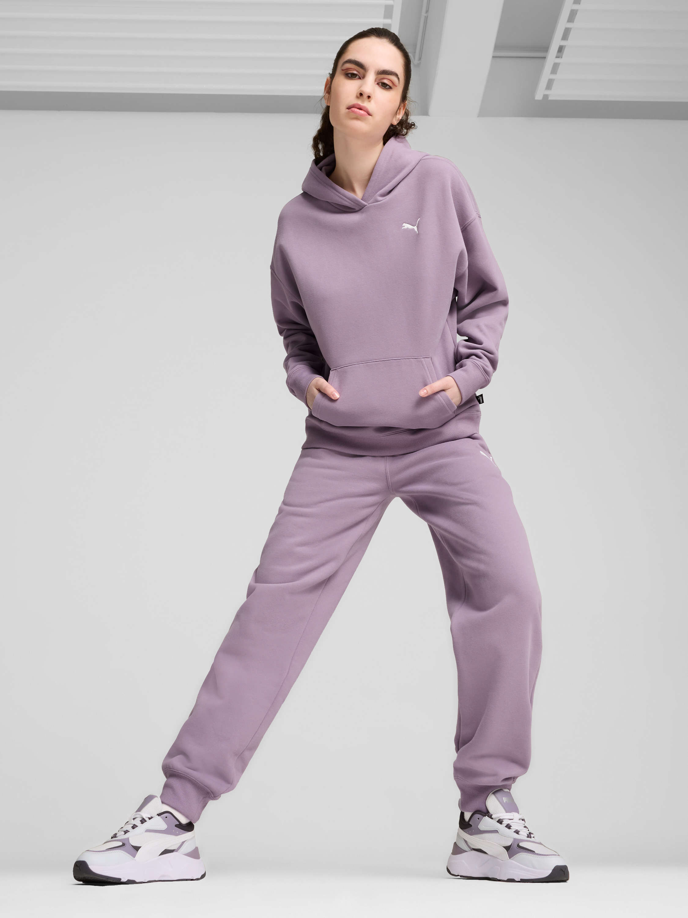 Акція на Спортивний костюм жіночий Puma Loungewear Tracksuit 68309130 XL Бузковий від Rozetka