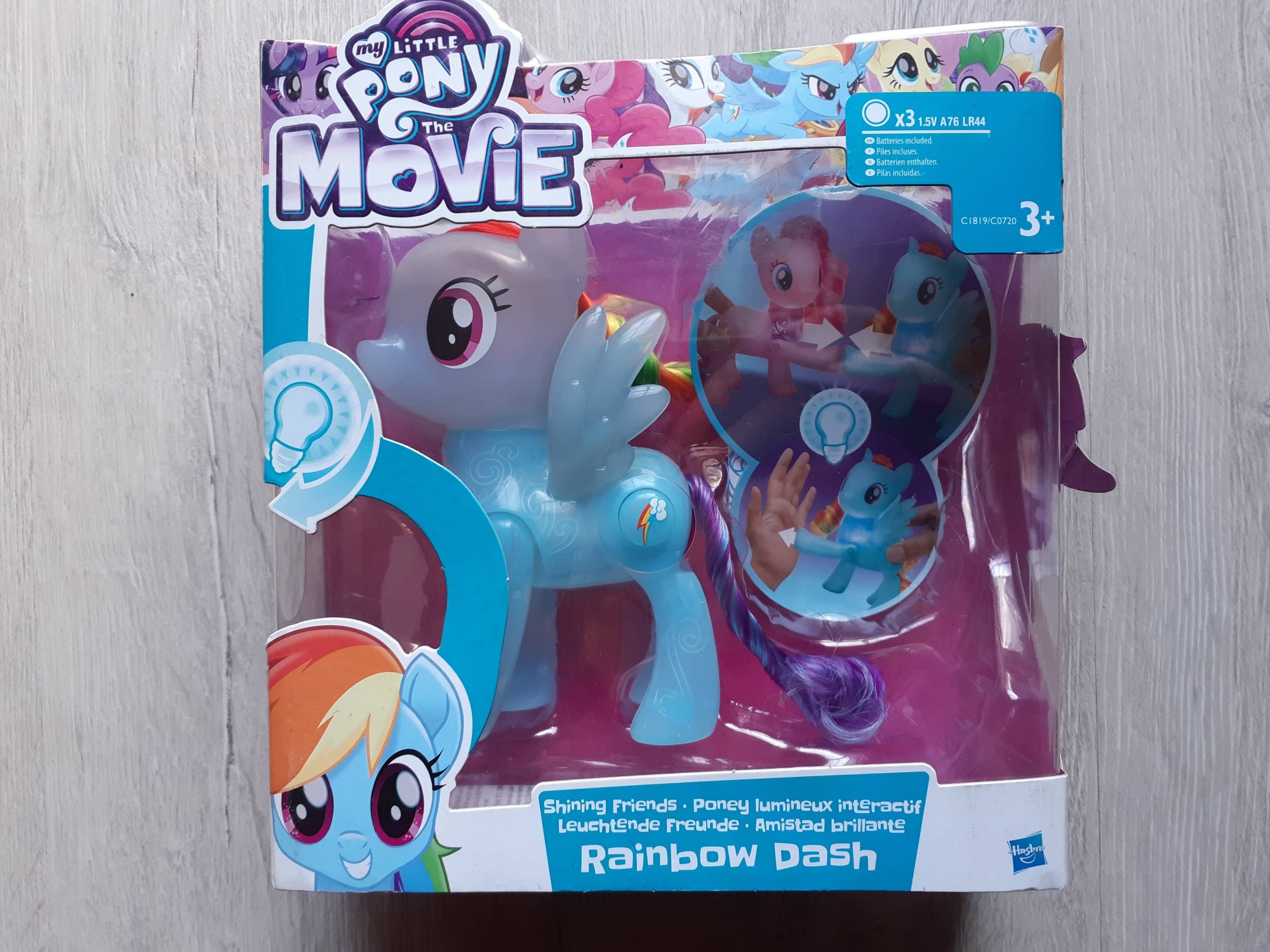 

Фигурка My Little Pony the Movie Сияющая Рэйнбоу Дэш C0720/C1819