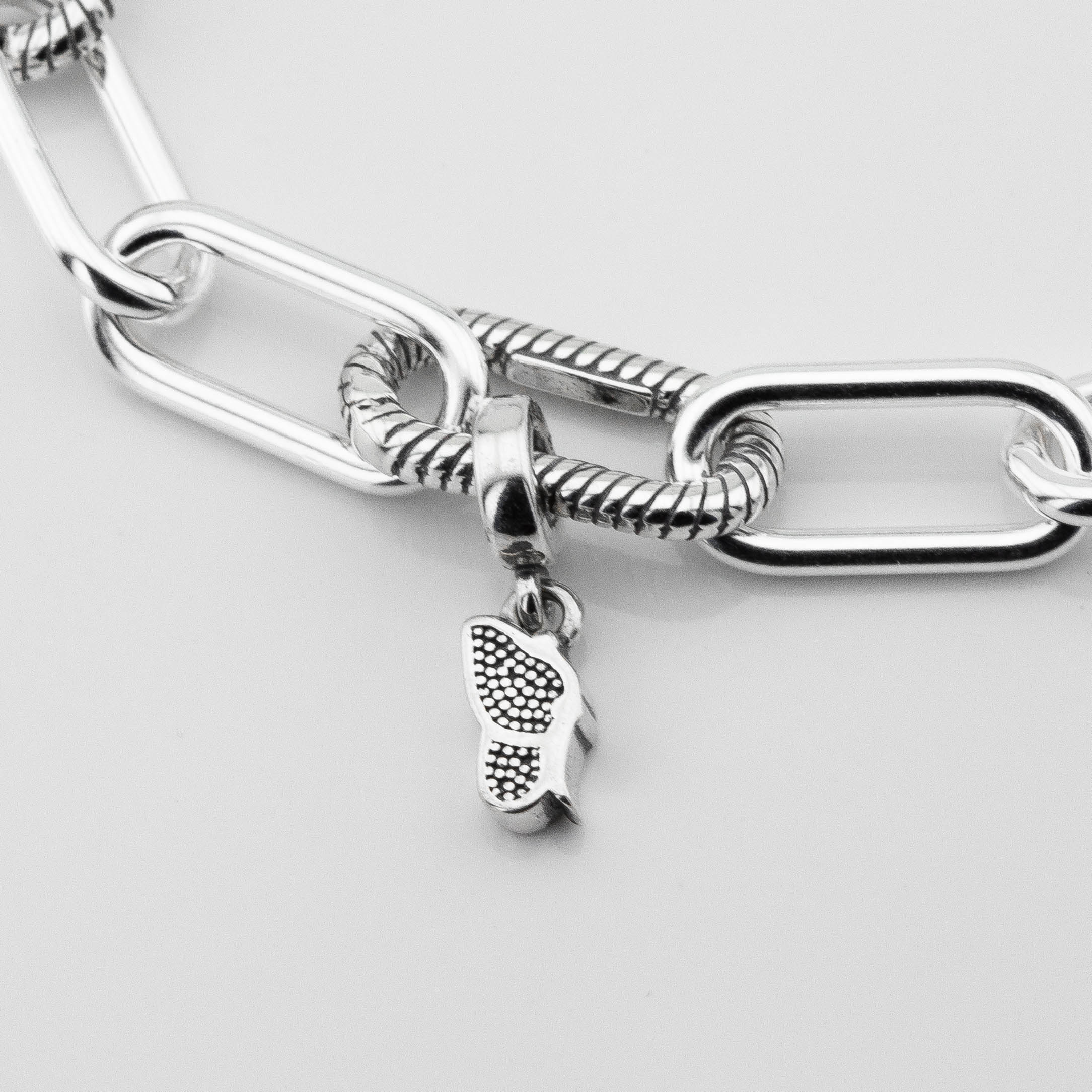 

Серебряный шарм Бабочка для звеньевого браслета p13822-3 Диамант