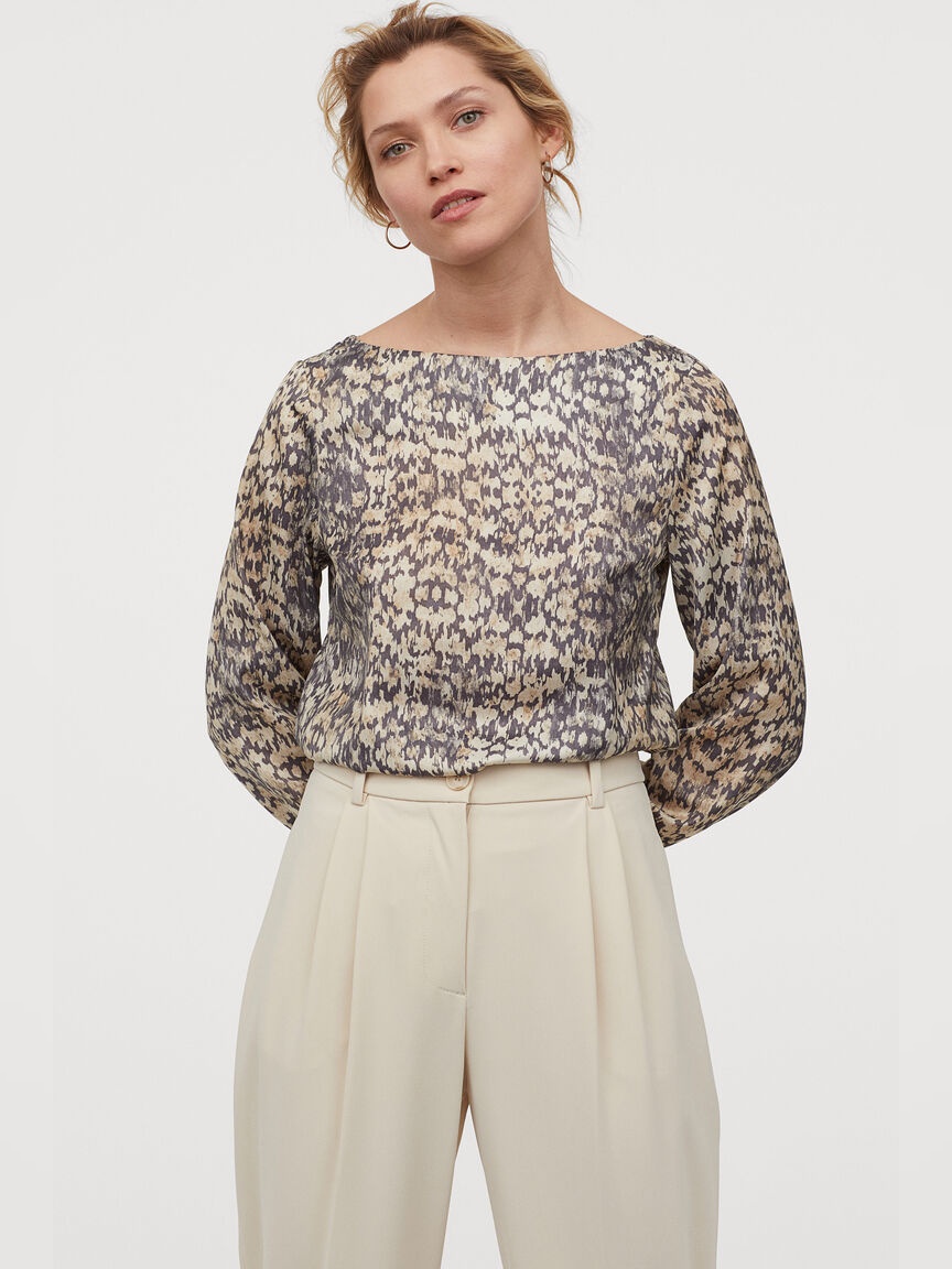 

Блузка H&M 060863409 38 Бежевая