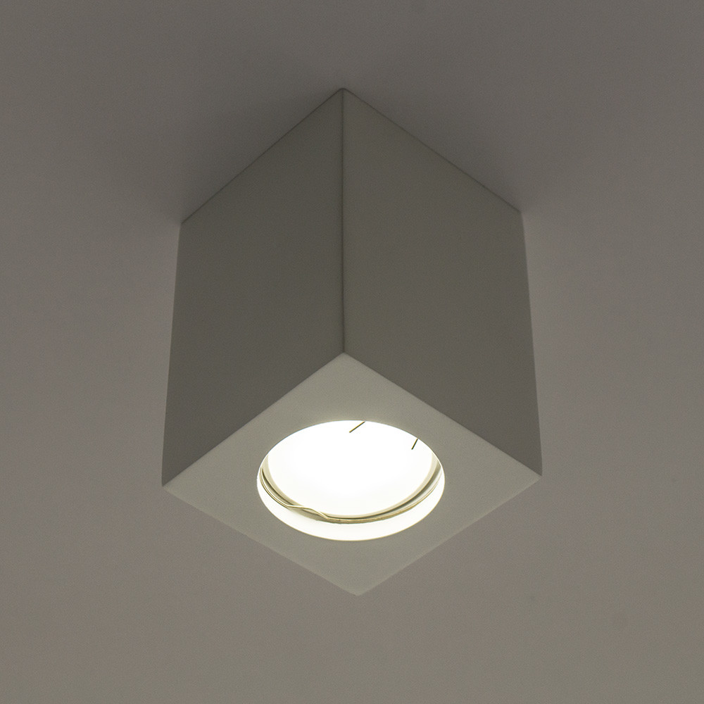 

Накладной точечный светильник GYPSUM LINE Lester S1802WH белый