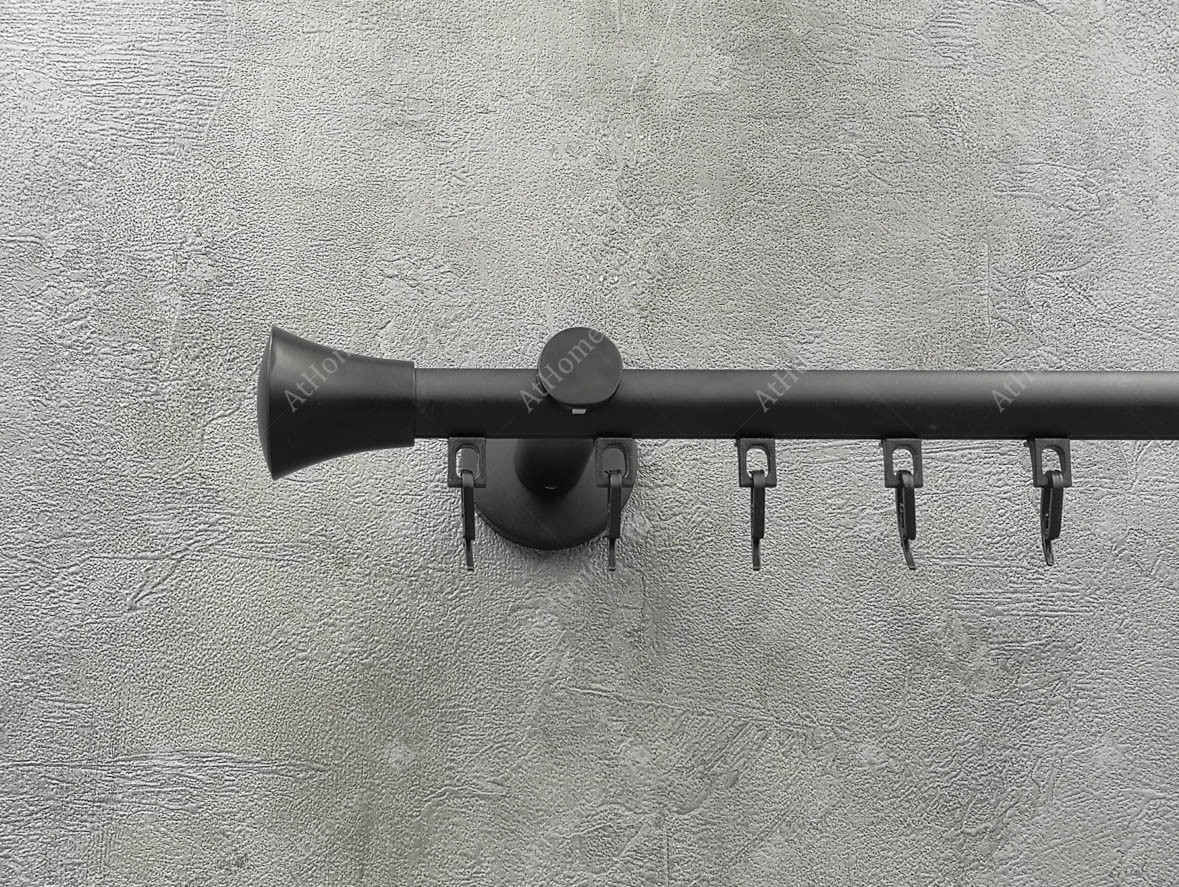 

Карниз Quadrum Принц 200 см одинарный универсал черный матовый 19 мм импрессионная