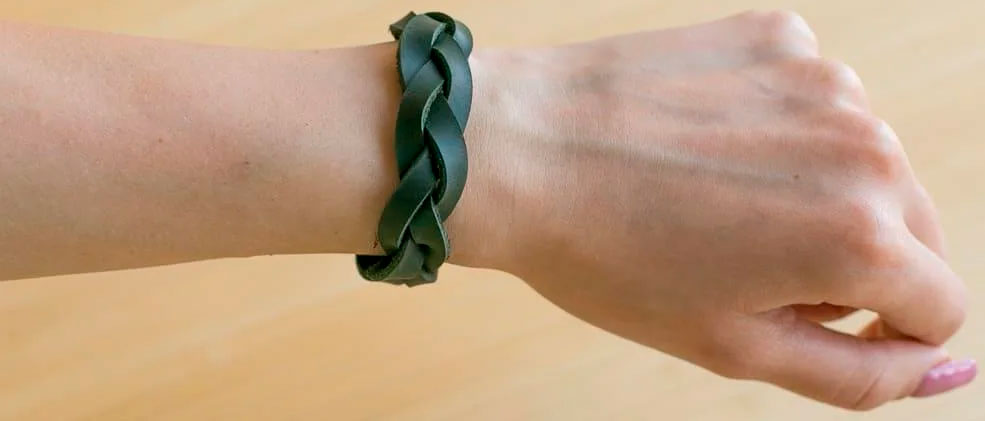 

Браслет Gridasov Leathercraft Braid из натуральной кожи зеленый (WR-010-GR)