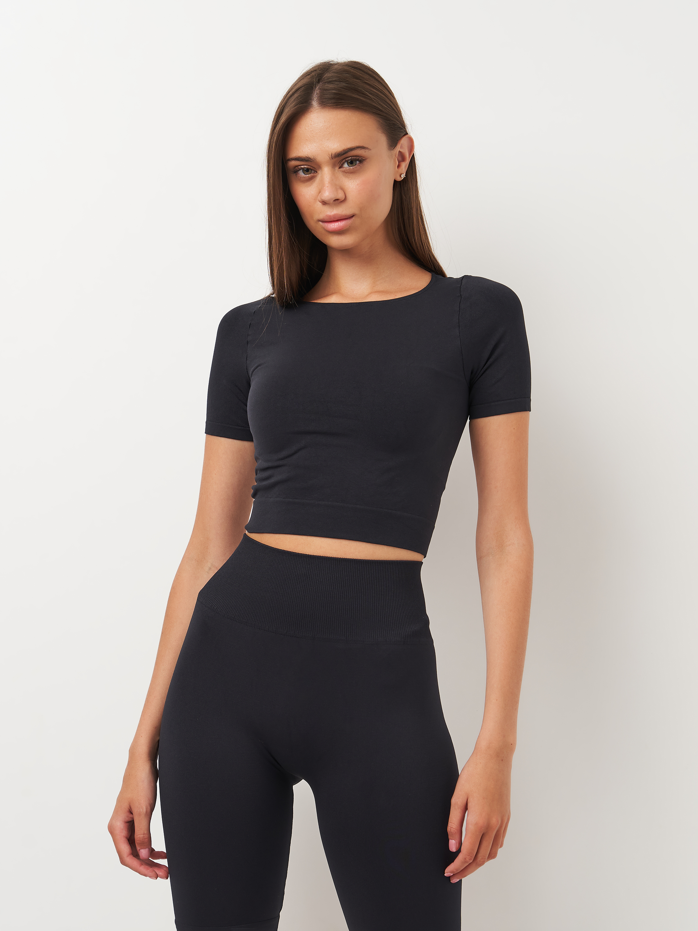 Акція на Топ жіночий Giulia Crop T-Shirt S/M Чорний від Rozetka