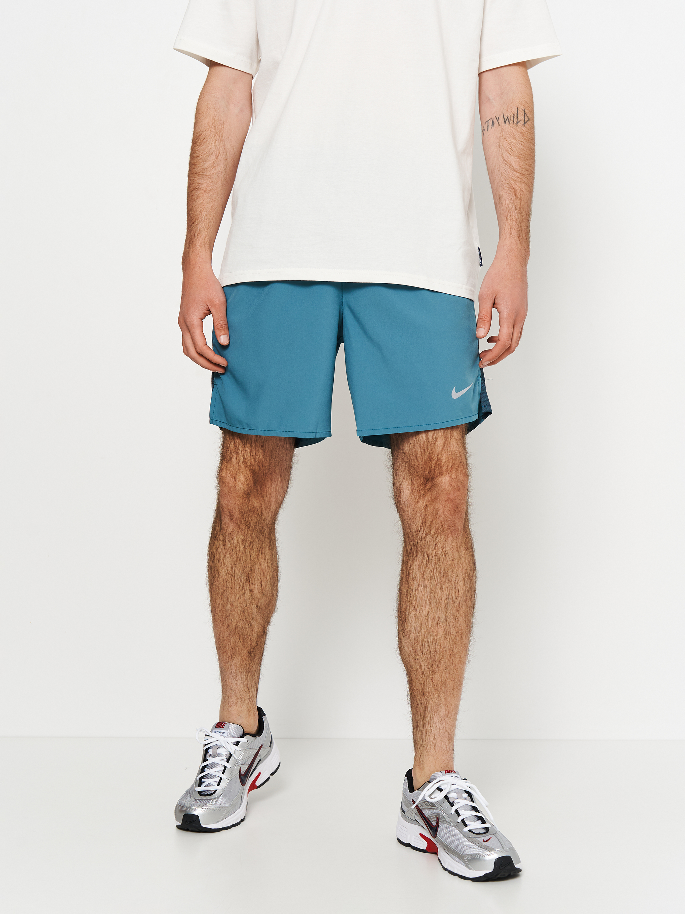 Акція на Шорти Nike M Nk Df Challenger 7Bf Short DV9359-379 M Mineral Teal від Rozetka